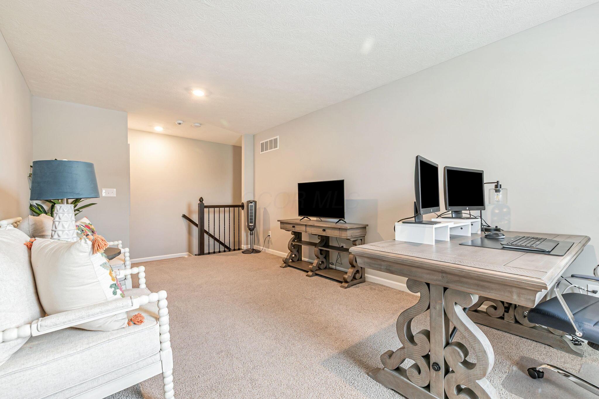 6401 Johnnycake Lane