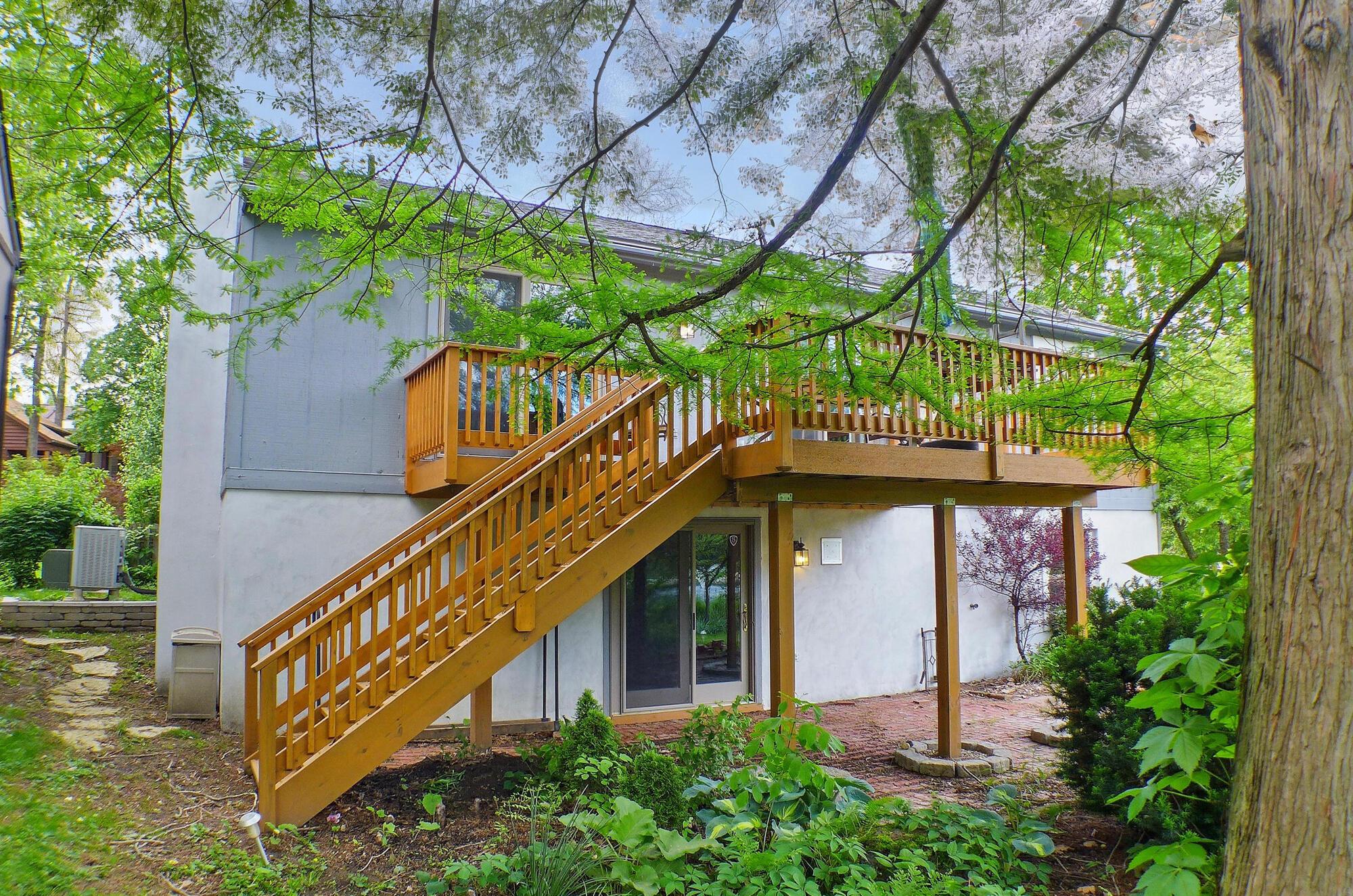 344 Lakeside Drive