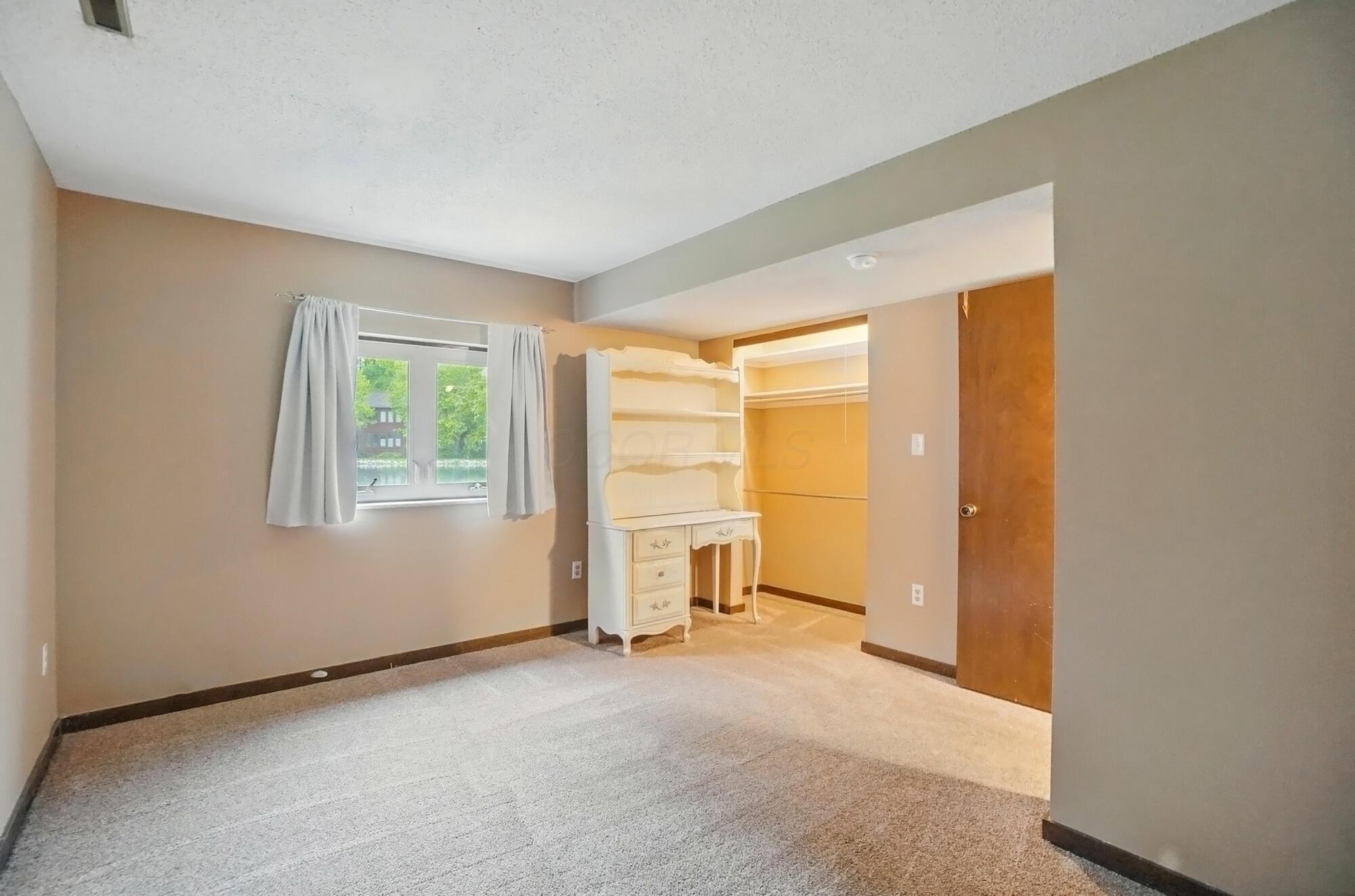 344 Lakeside Drive