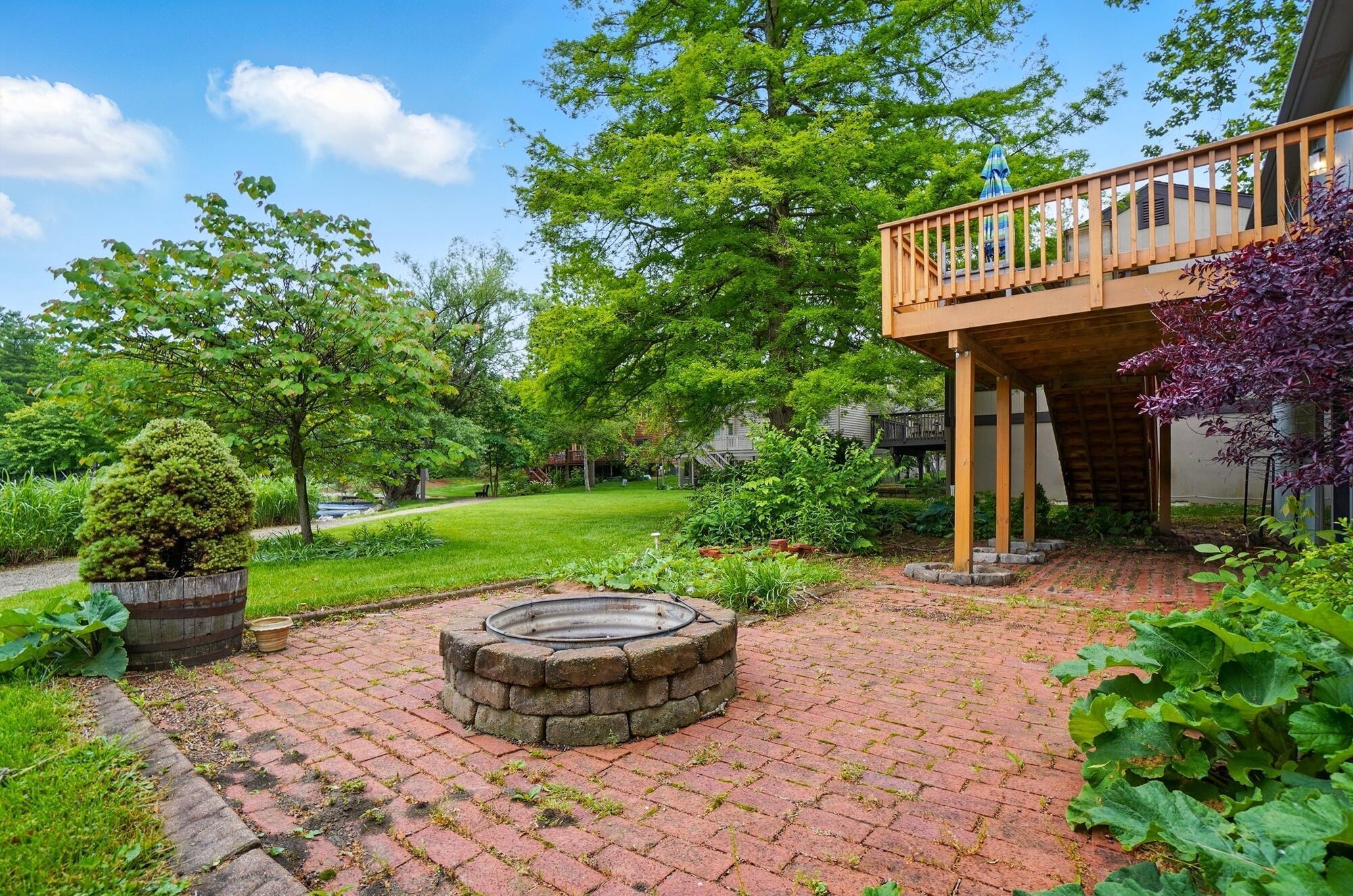 344 Lakeside Drive