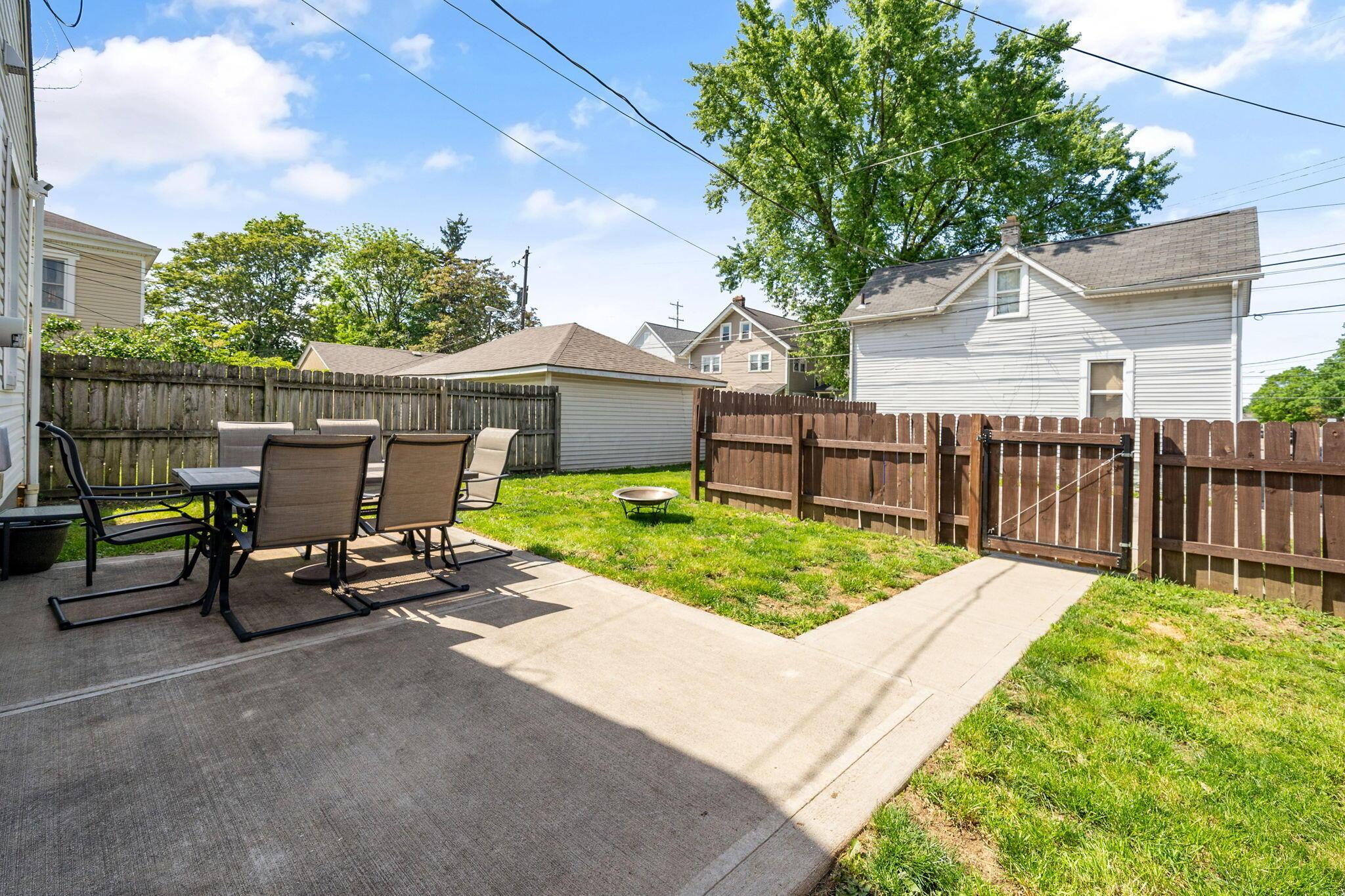 690 Reinhard Avenue