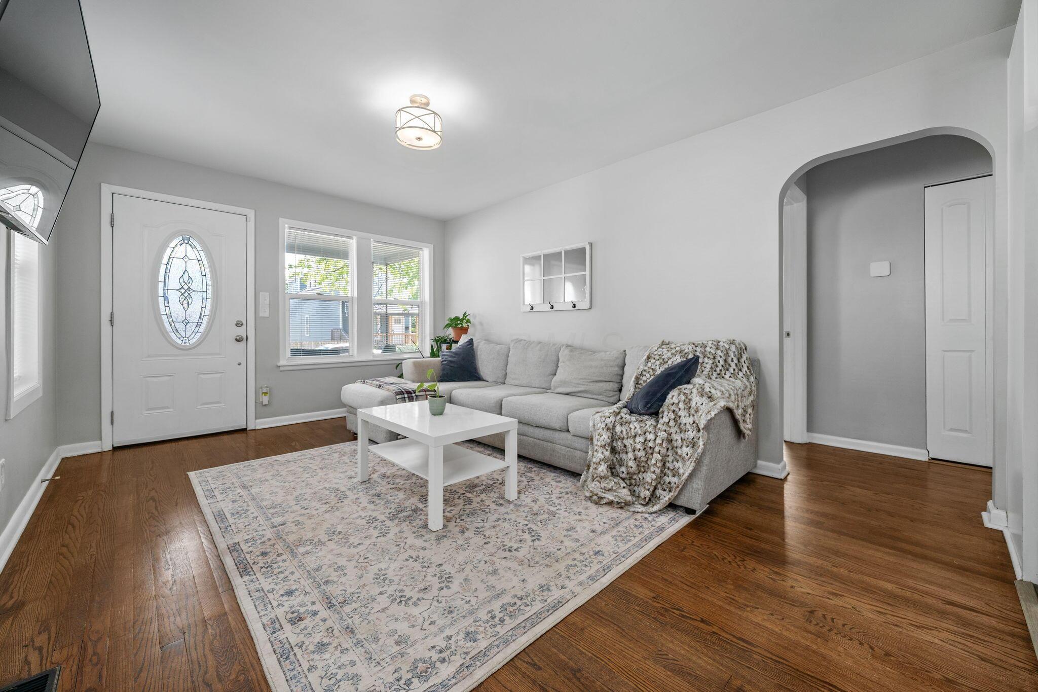 690 Reinhard Avenue