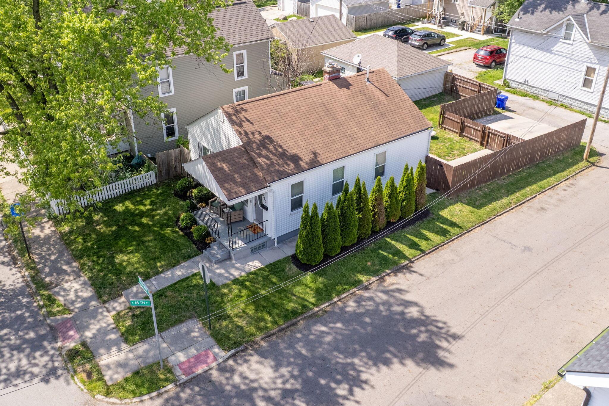 690 Reinhard Avenue