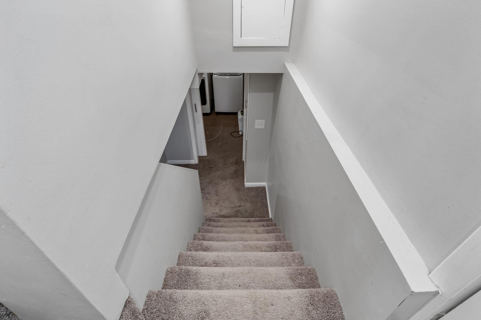 690 Reinhard Avenue