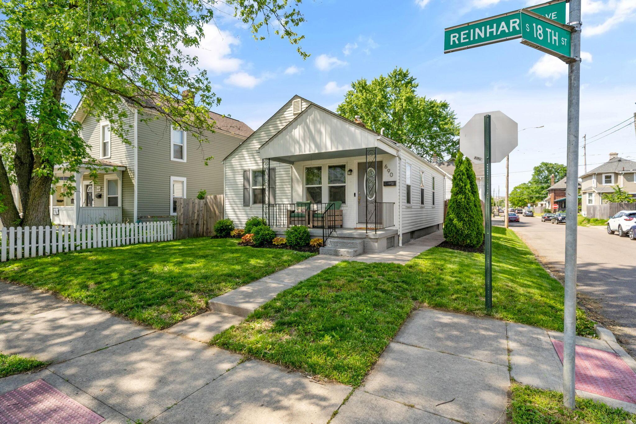 690 Reinhard Avenue