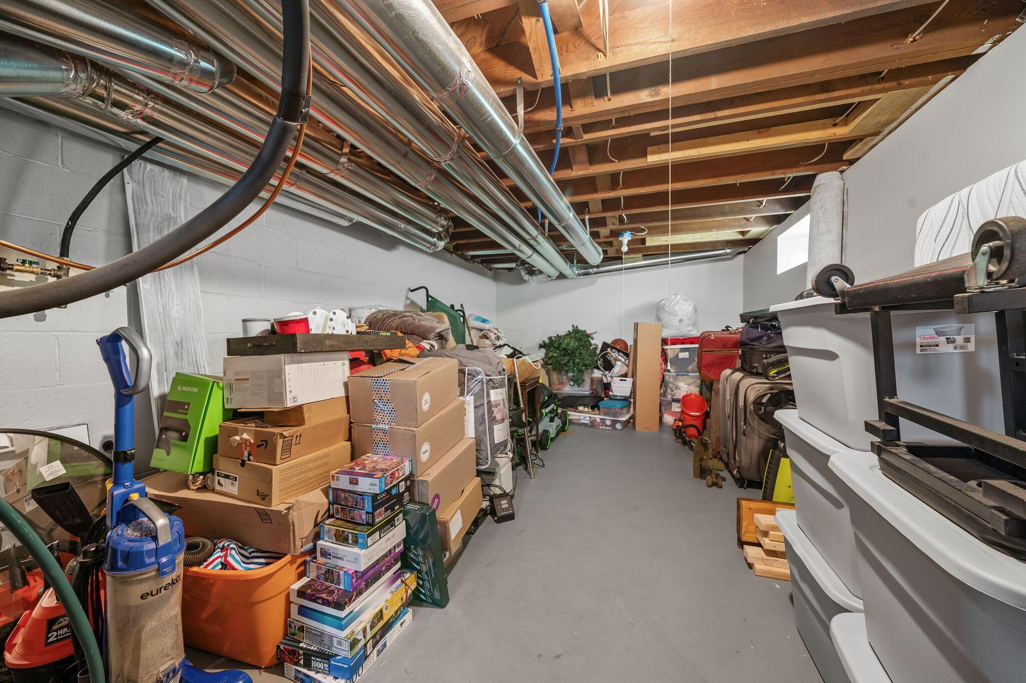 690 Reinhard Avenue