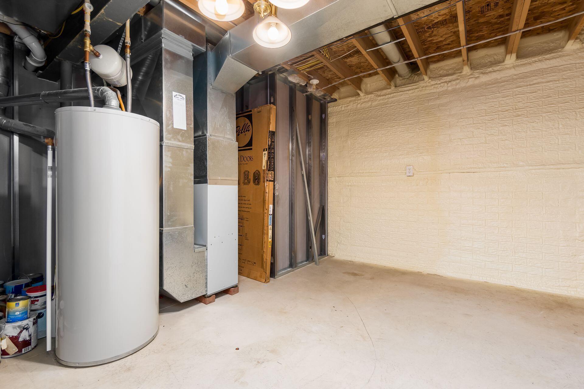 304 Leestone Court