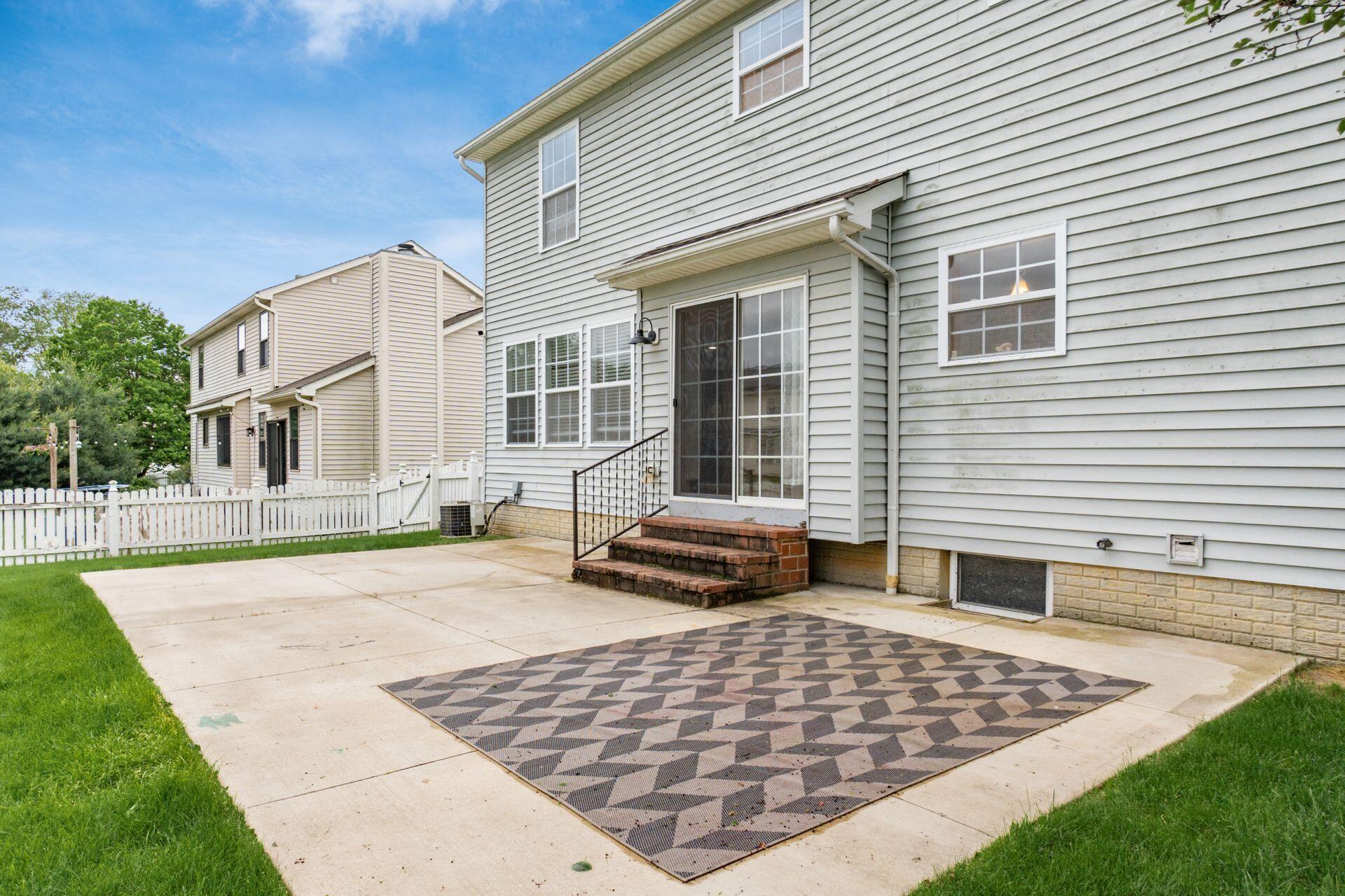 304 Leestone Court