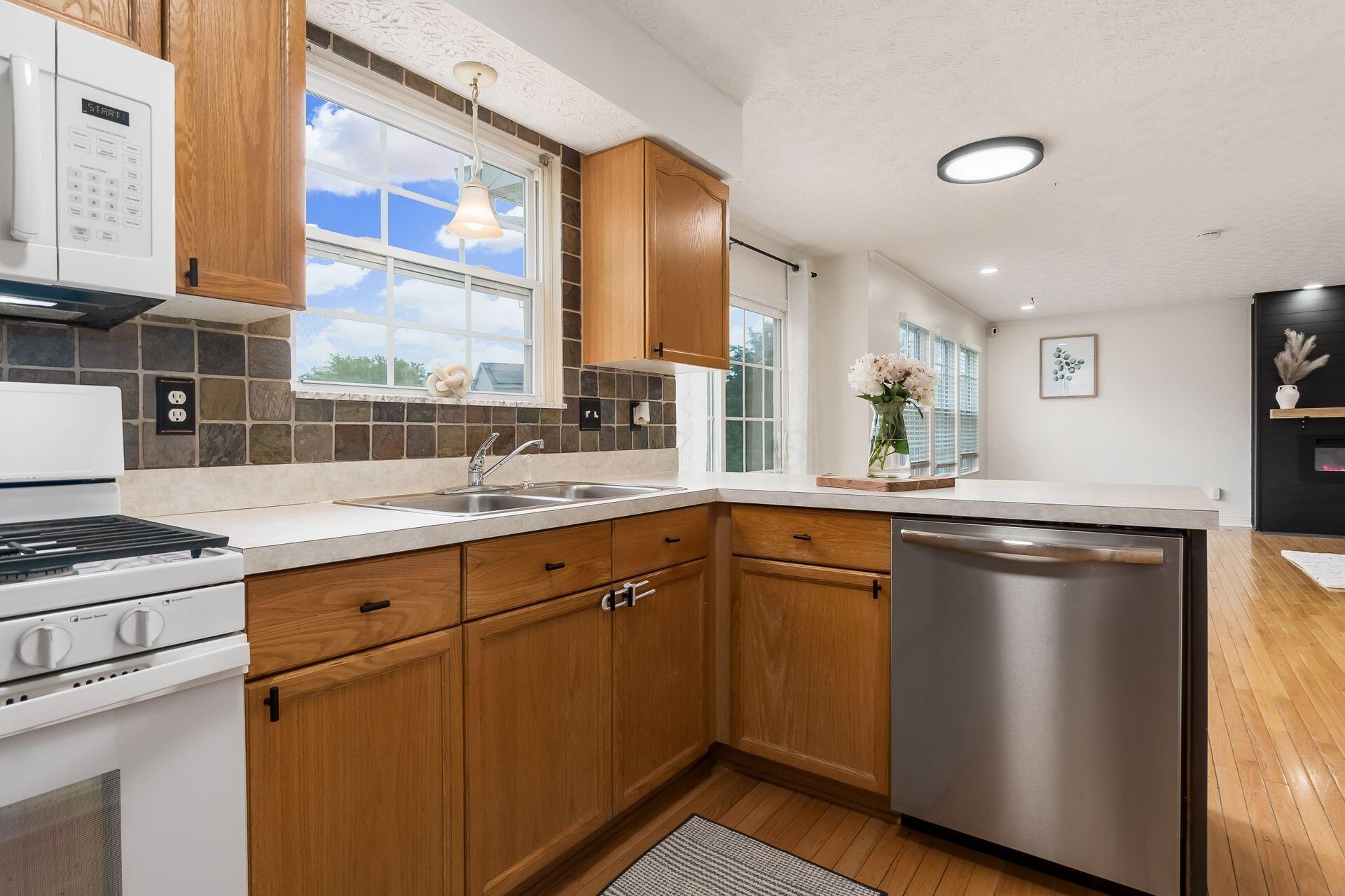 304 Leestone Court