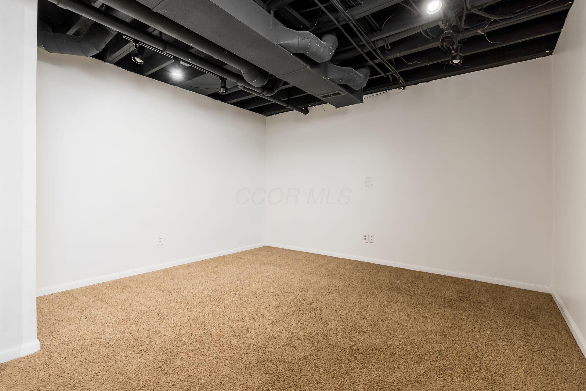 304 Leestone Court