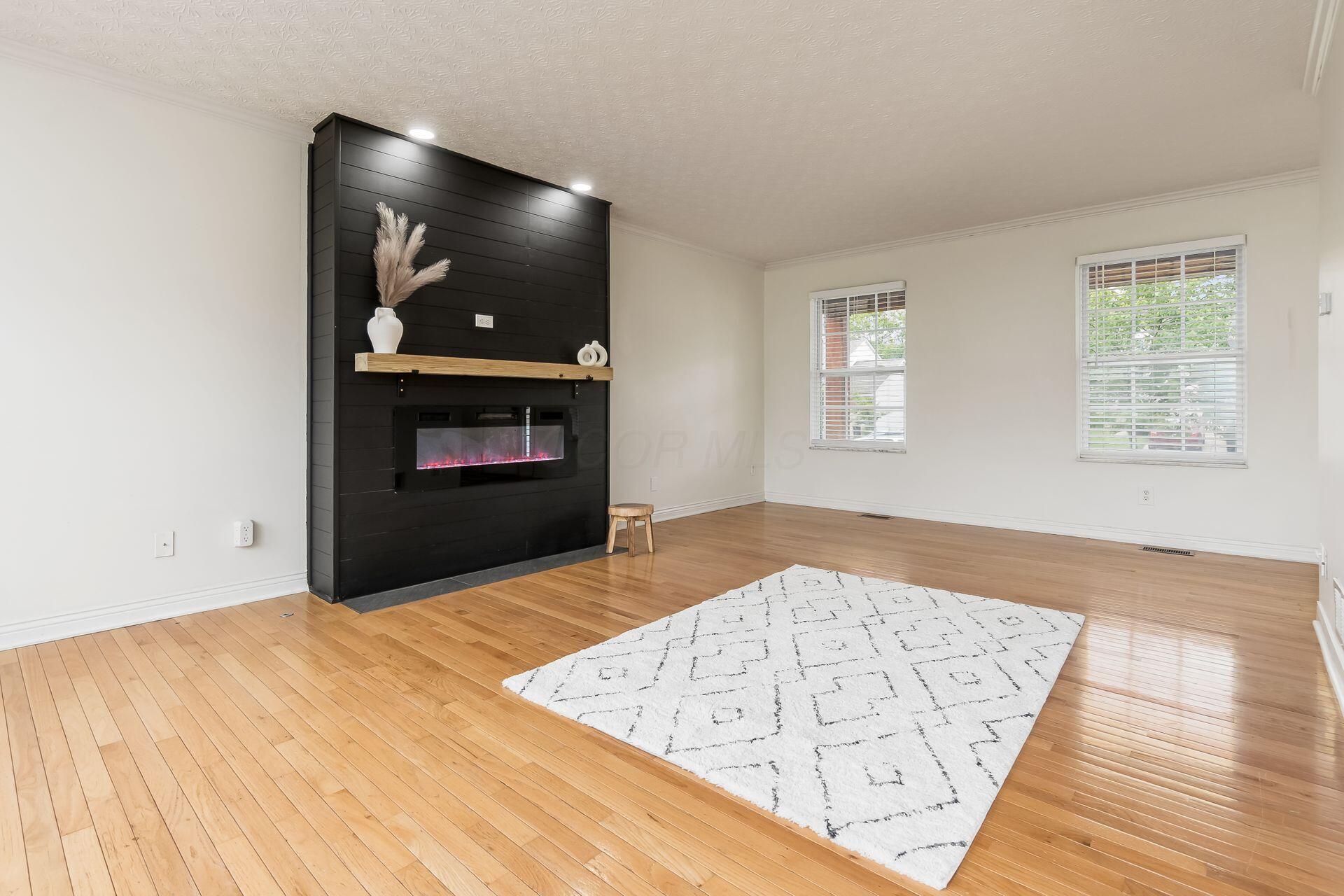 304 Leestone Court