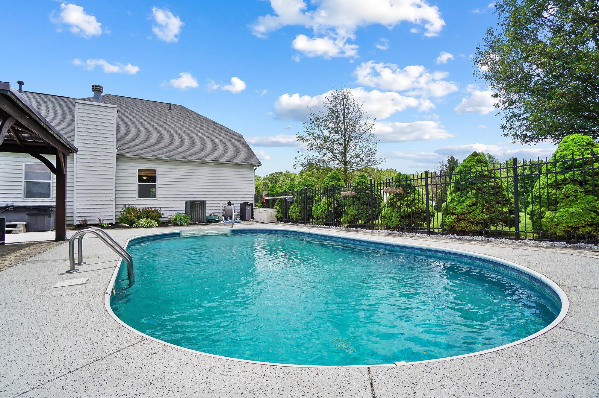 401 Warrenpoint Lane