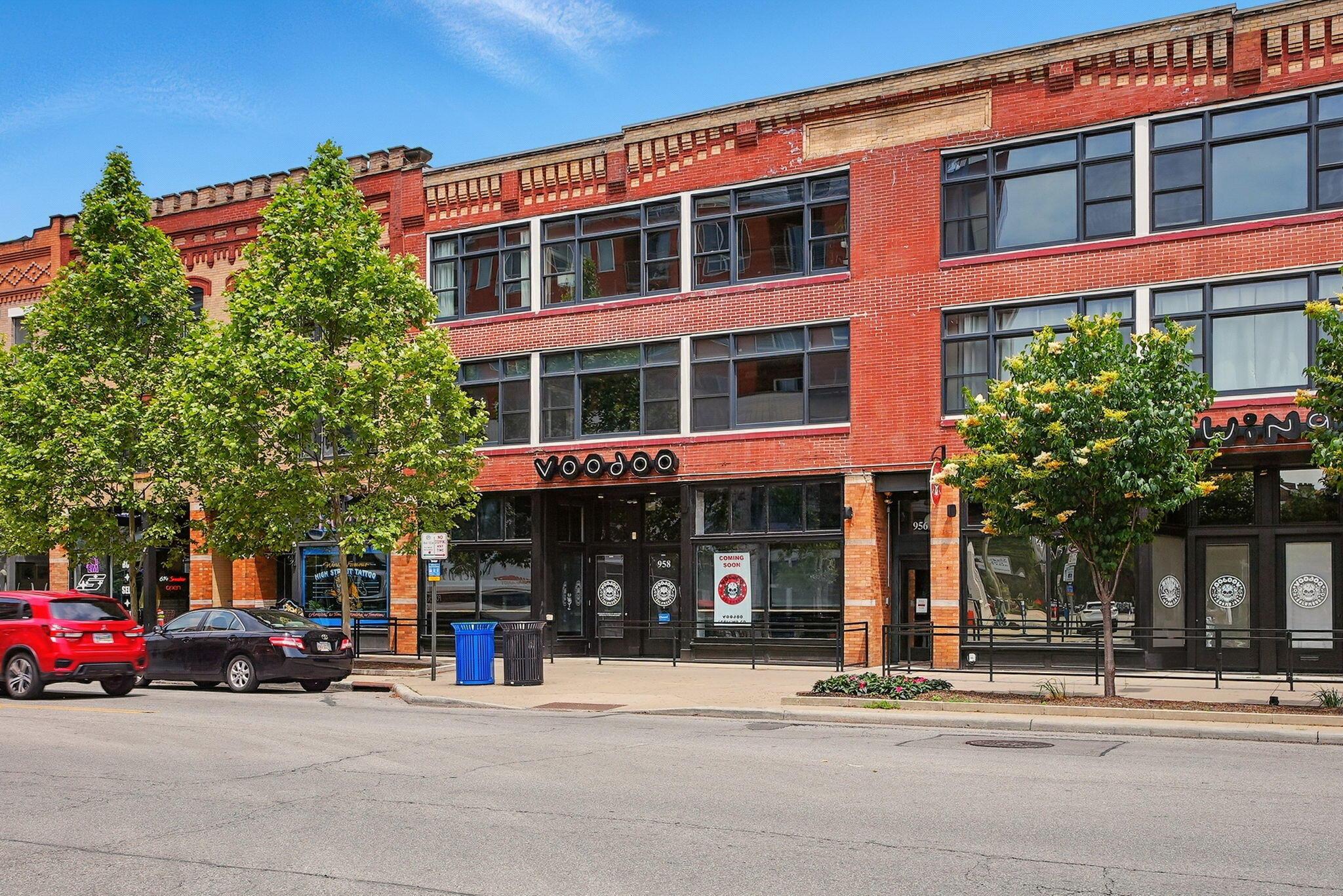 956 N High Street, Unit 2W