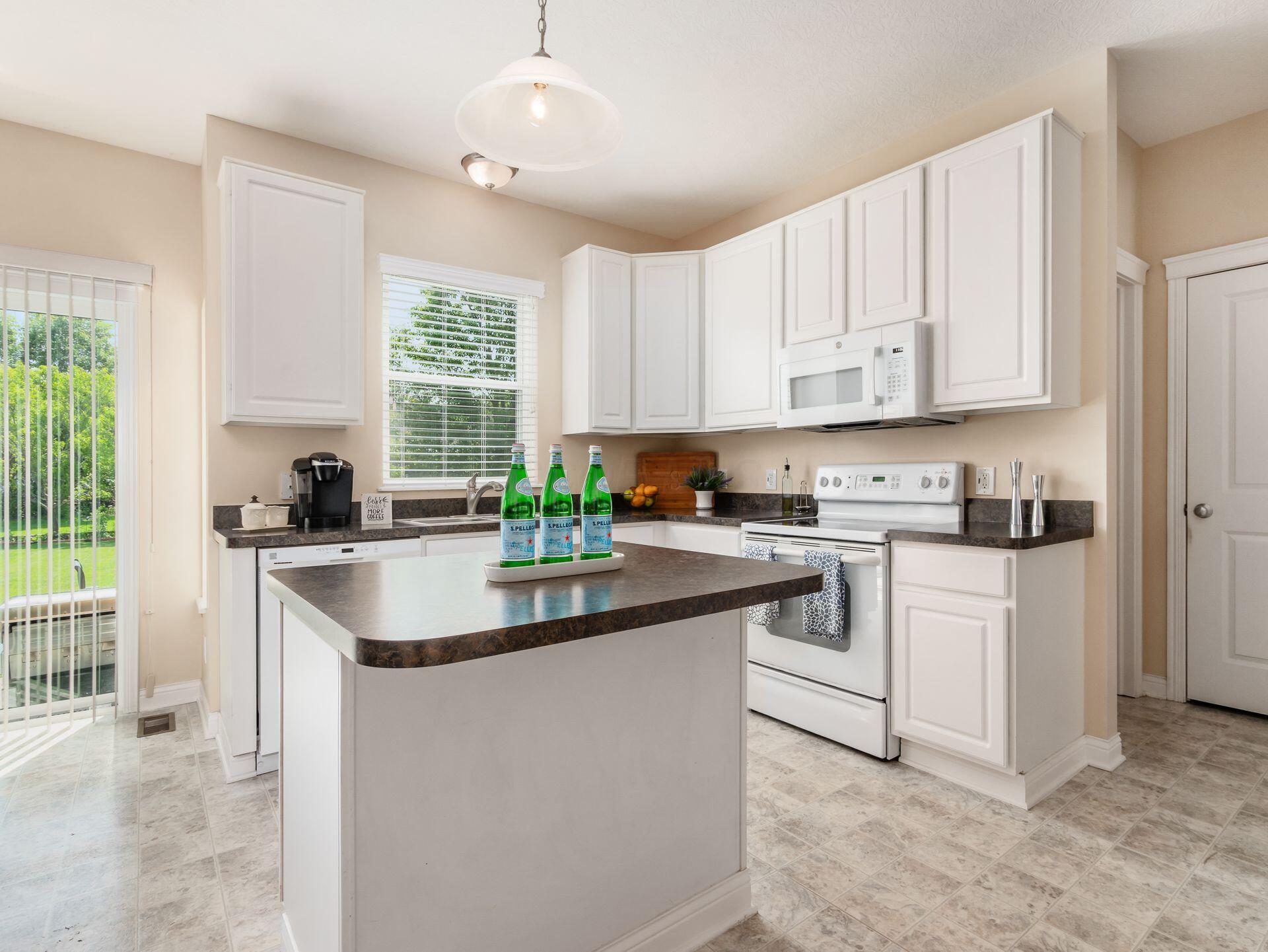 1146 Willow Oak Drive