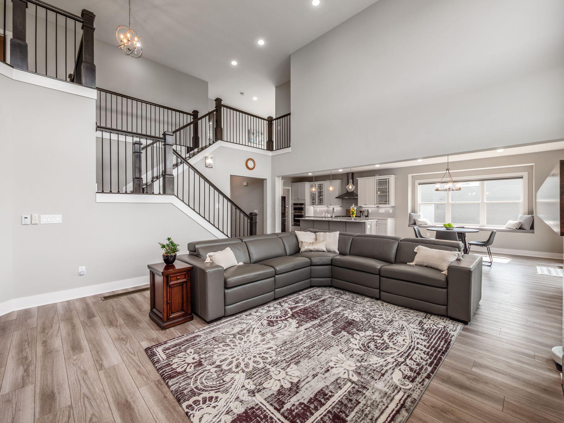 725 Royal Pines Drive