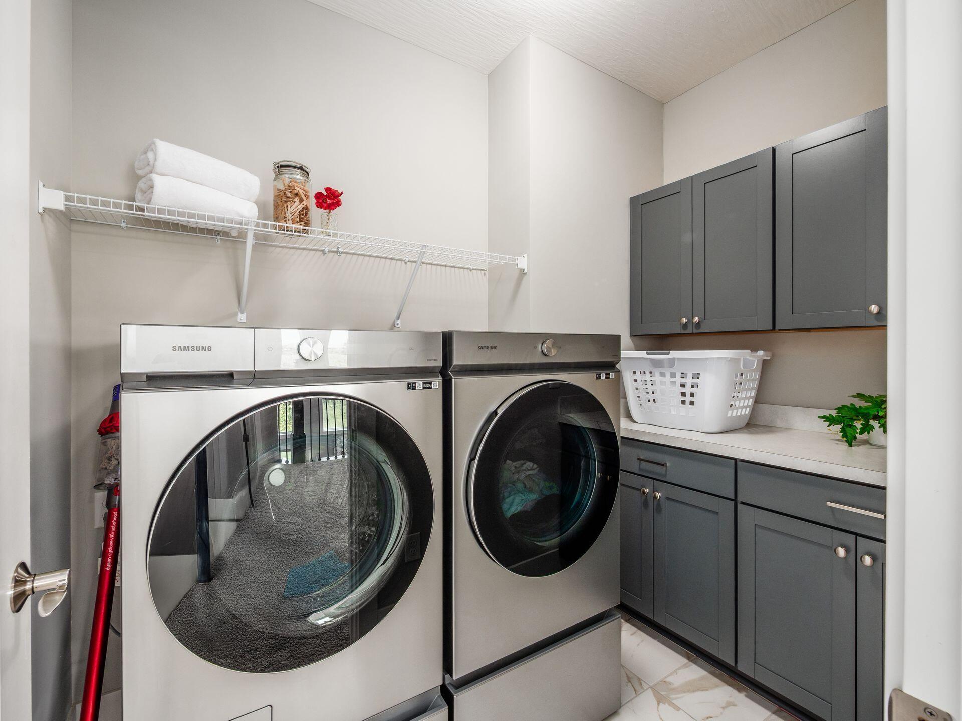 725 Royal Pines Drive