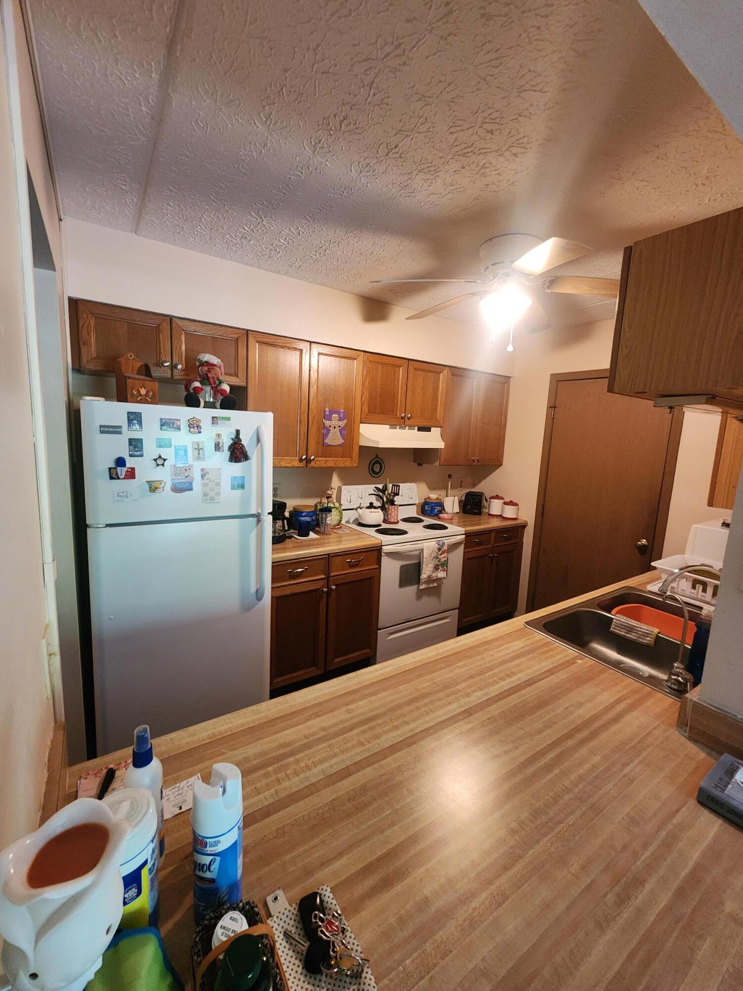 3939 Karl Road, 217