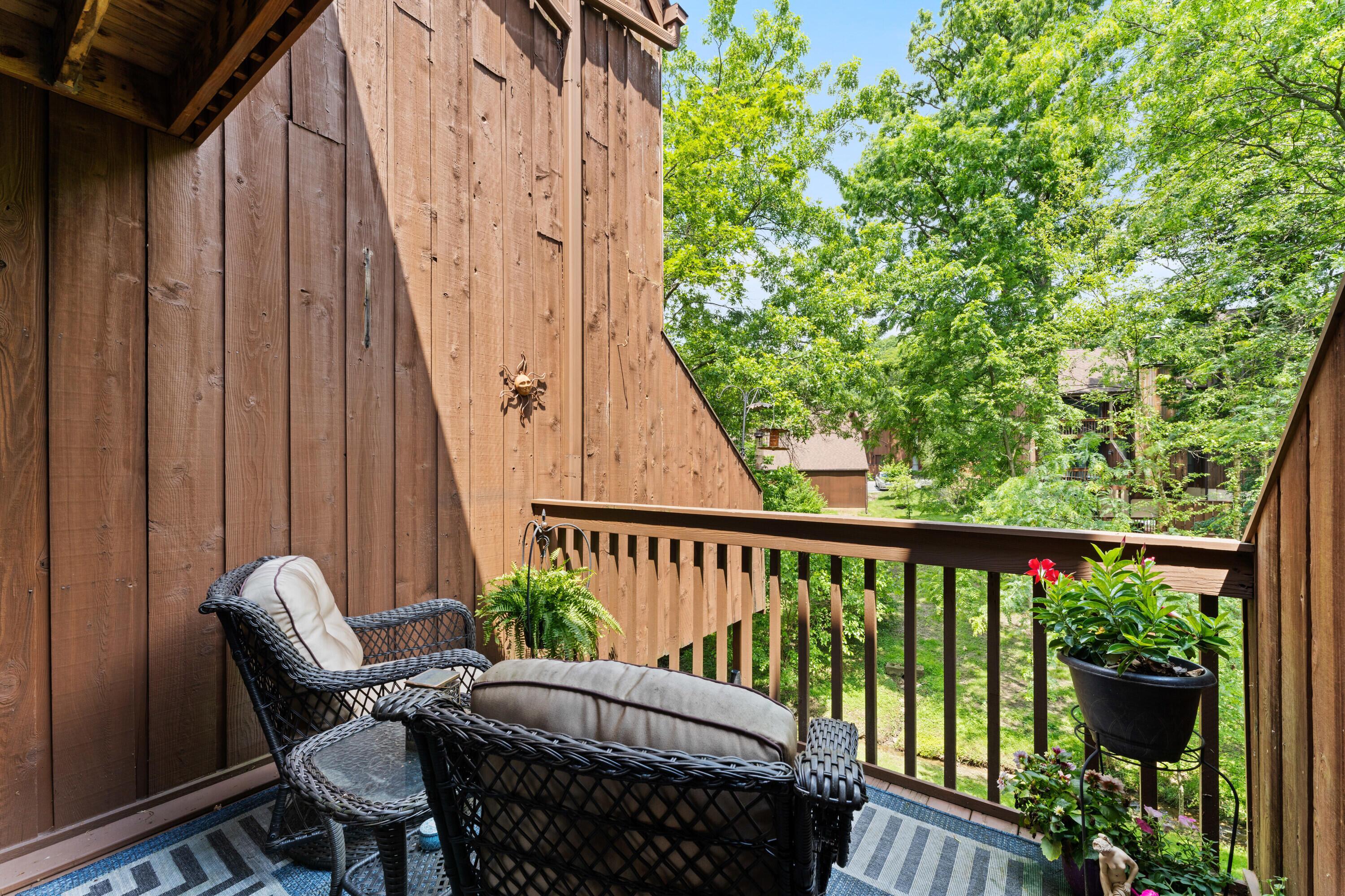 4960 Wintersong Lane