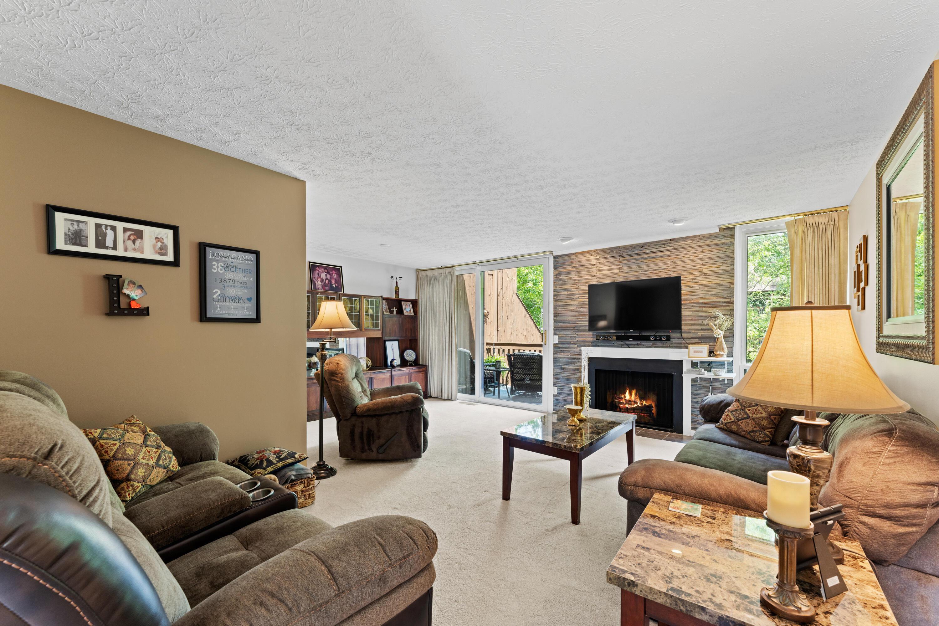 4960 Wintersong Lane