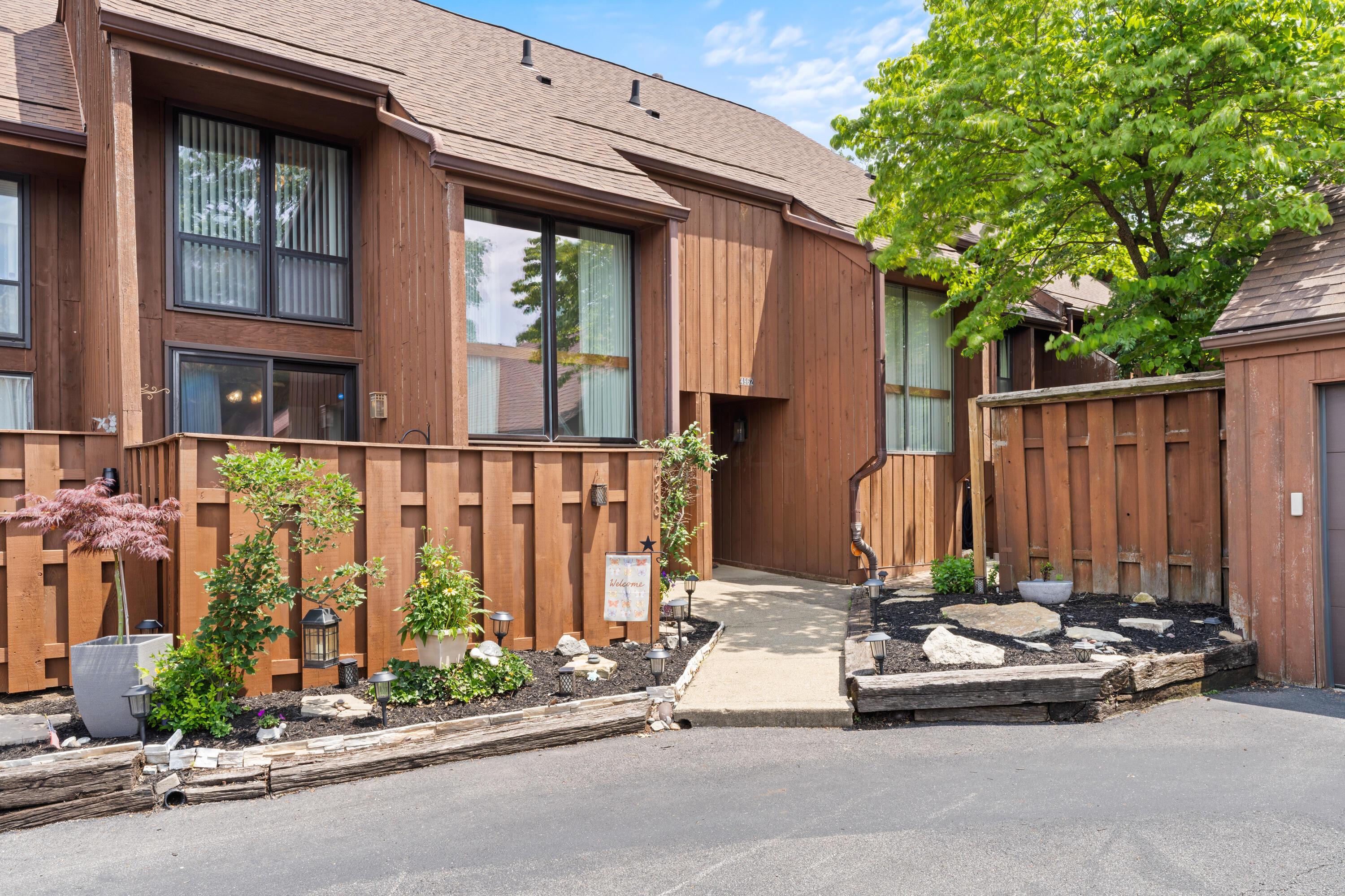 4960 Wintersong Lane