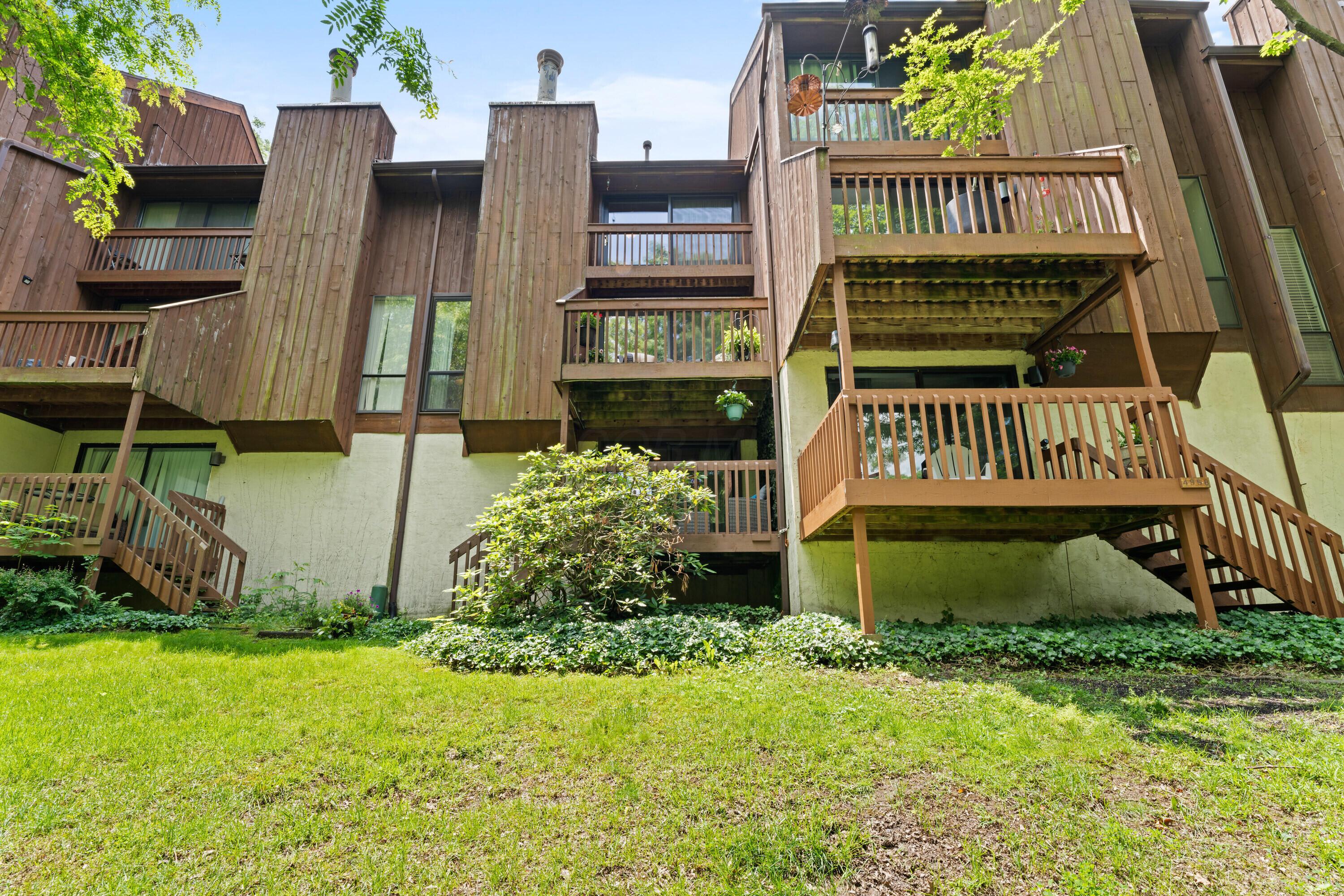 4960 Wintersong Lane