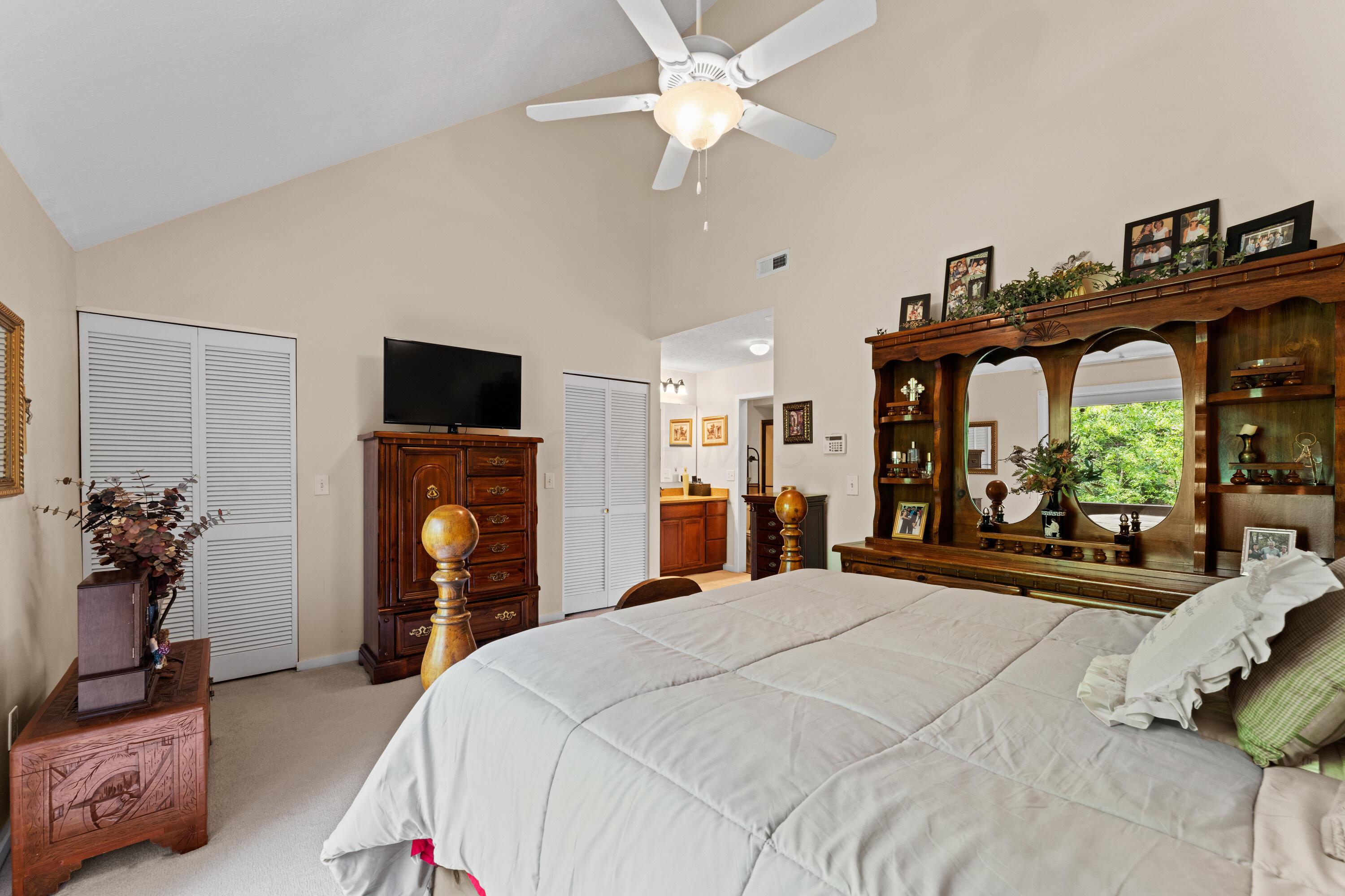 4960 Wintersong Lane