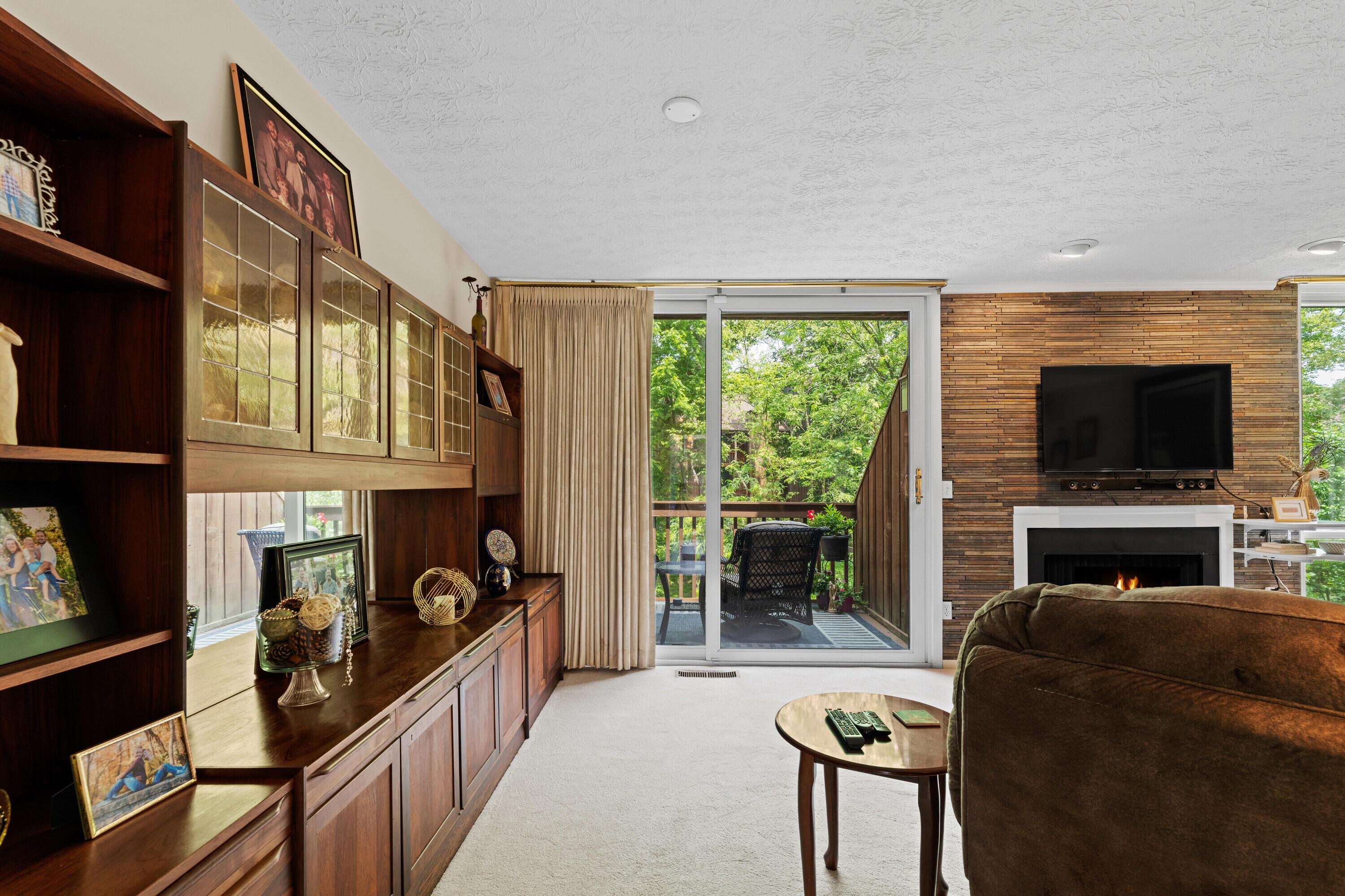 4960 Wintersong Lane