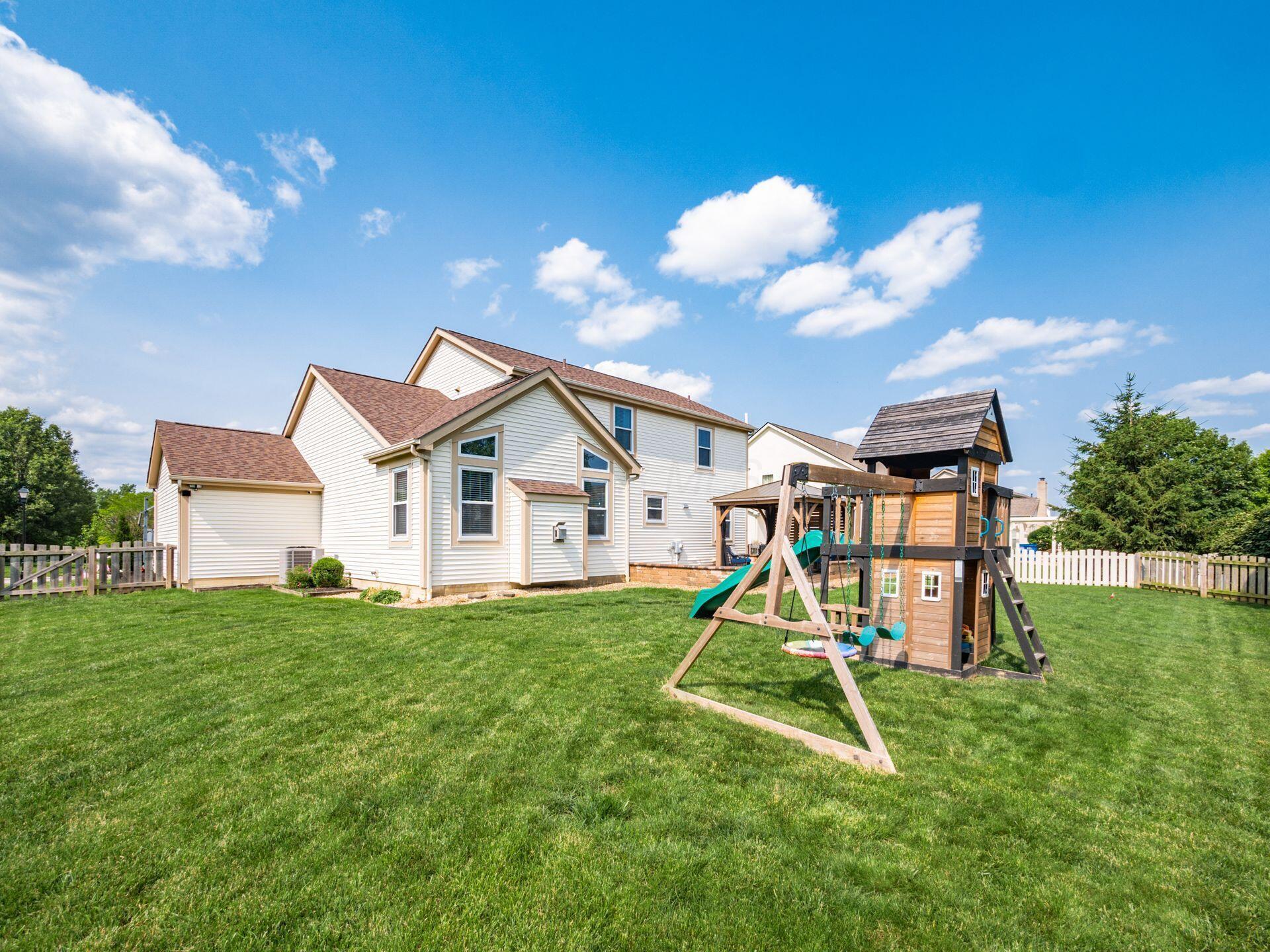 1911 Autumn Wind Drive