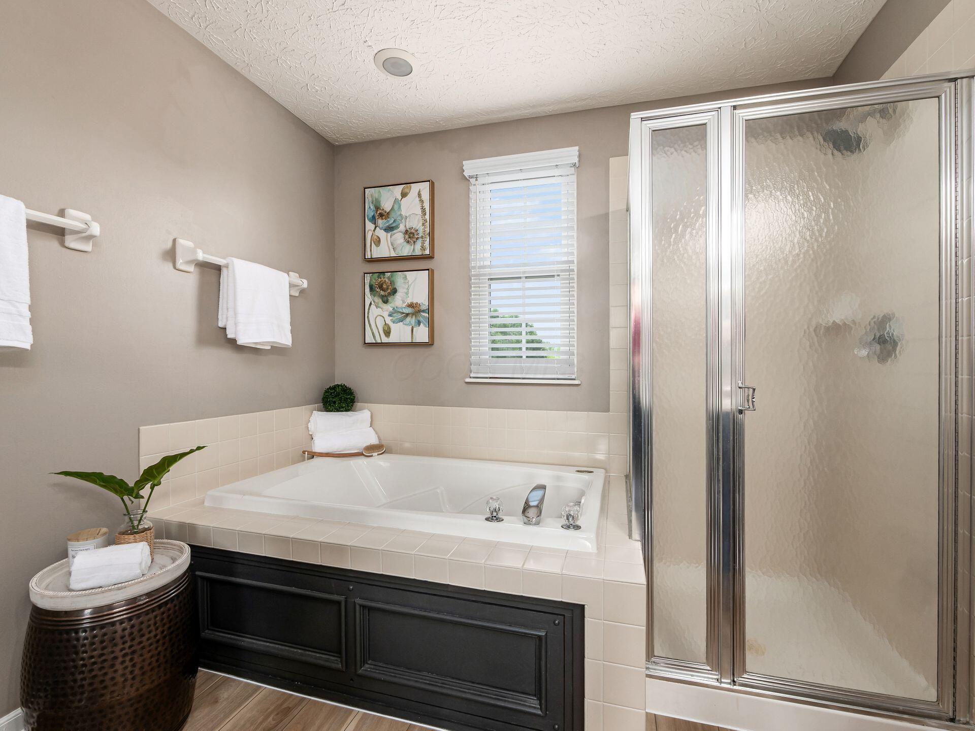 1911 Autumn Wind Drive