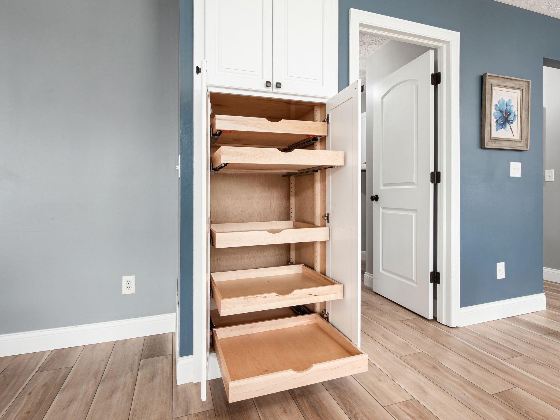 1911 Autumn Wind Drive