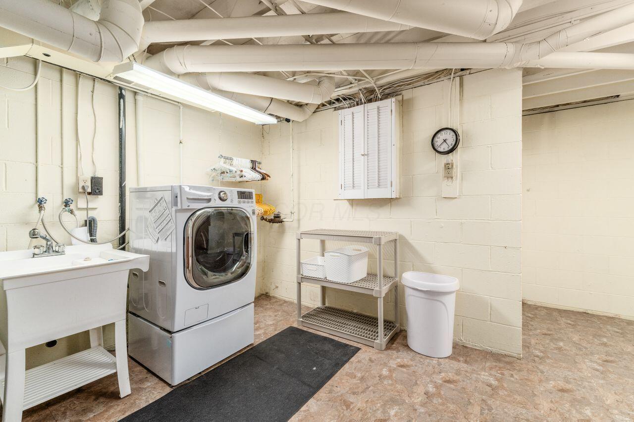 505 Spring Brook Court W