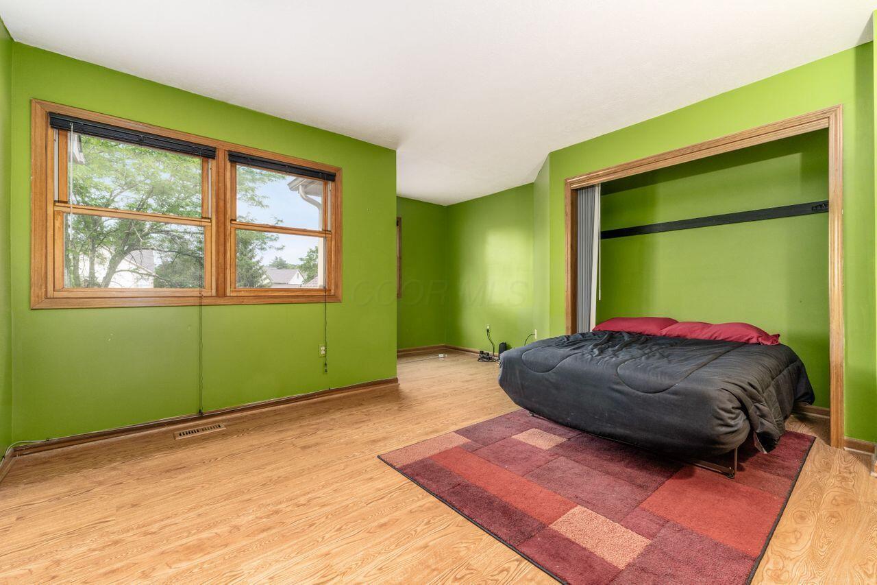 505 Spring Brook Court W