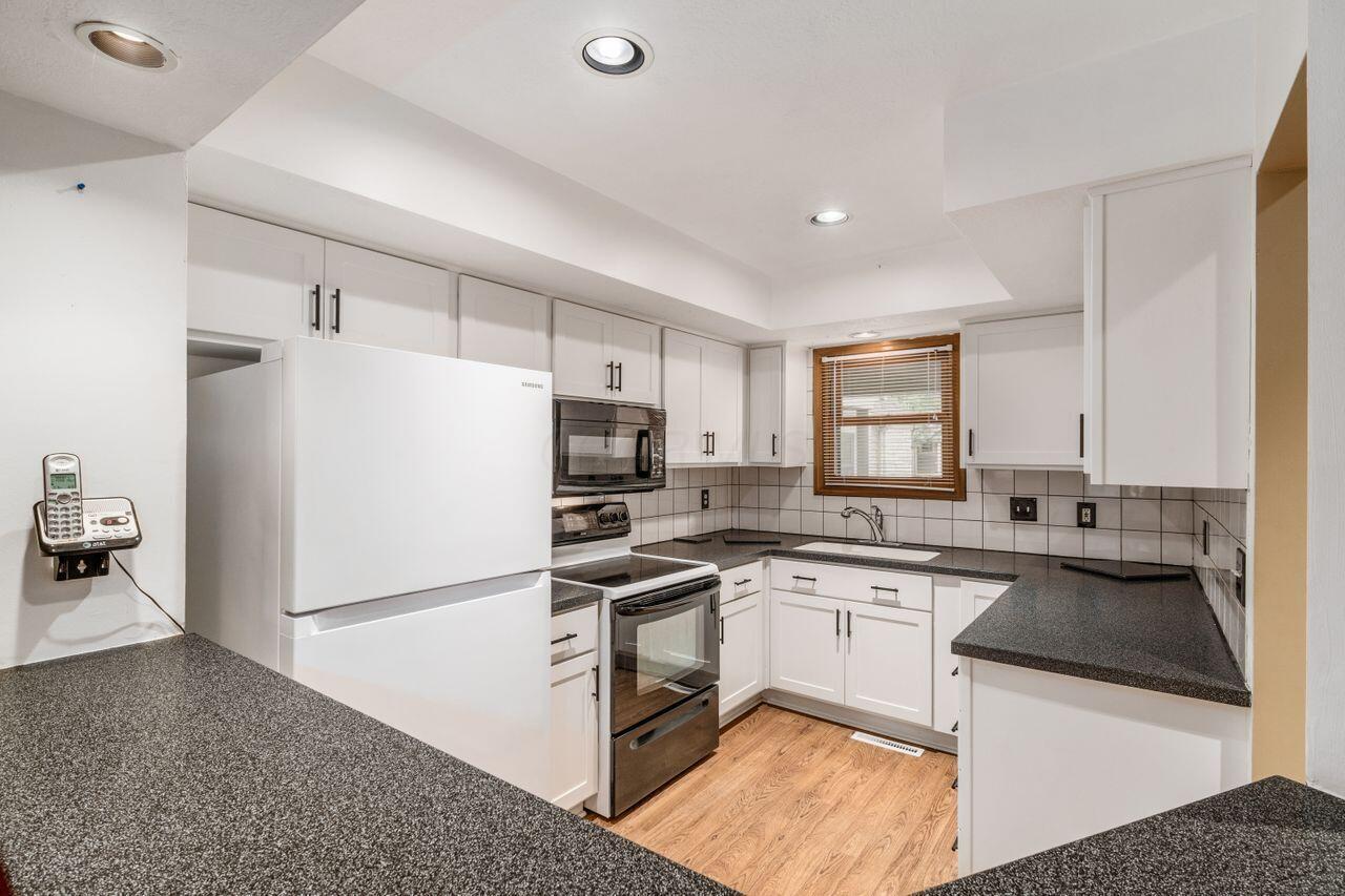 505 Spring Brook Court W