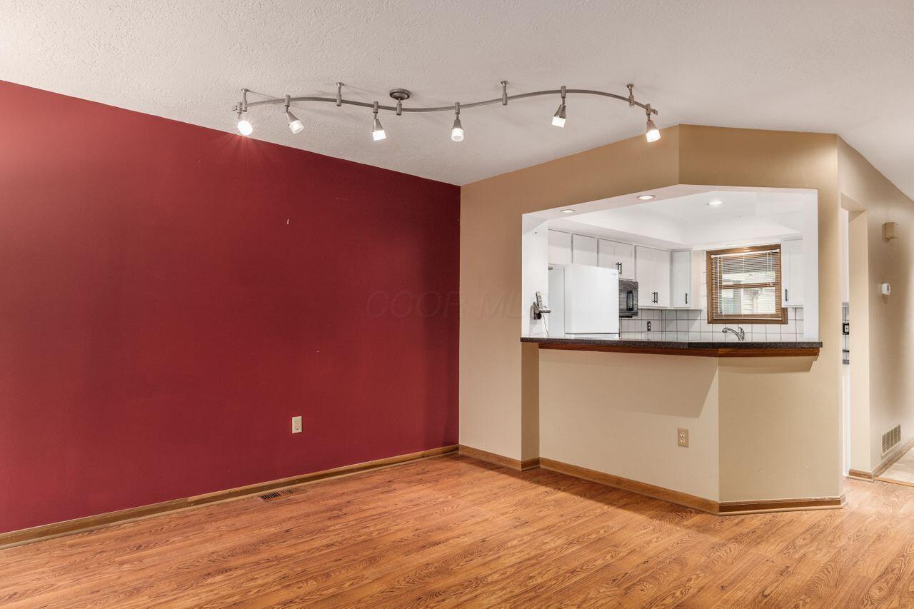 505 Spring Brook Court W