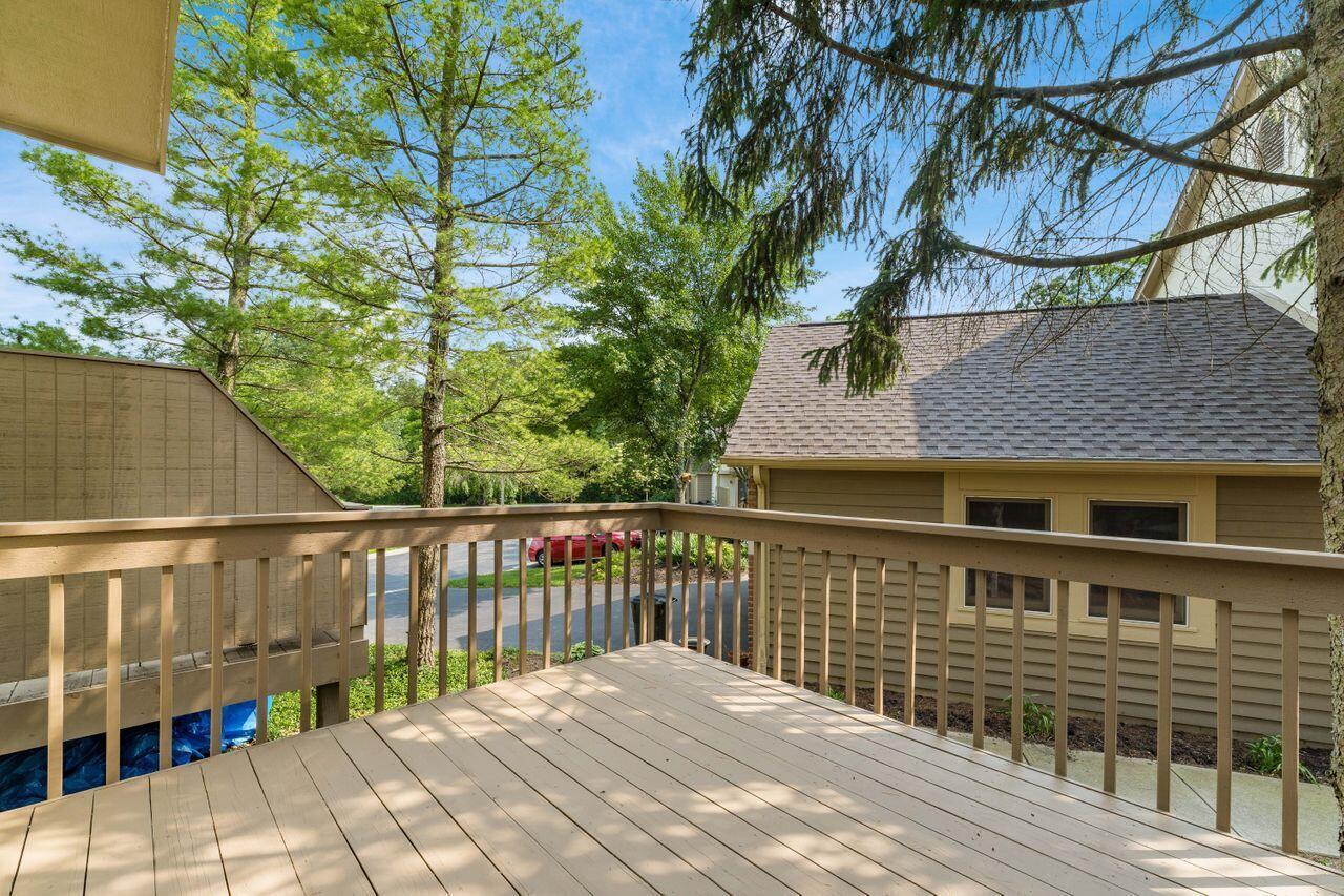 505 Spring Brook Court W