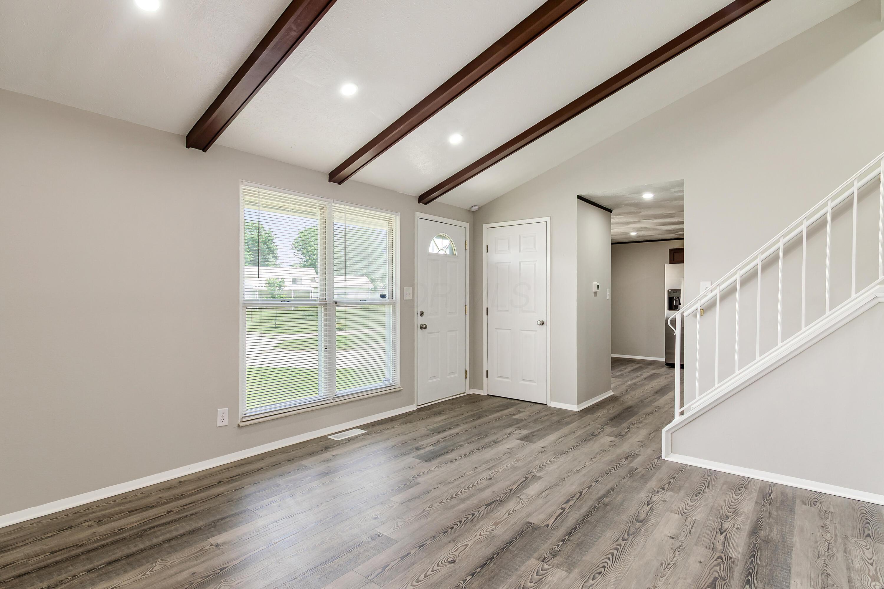 1902 Binbrook Court