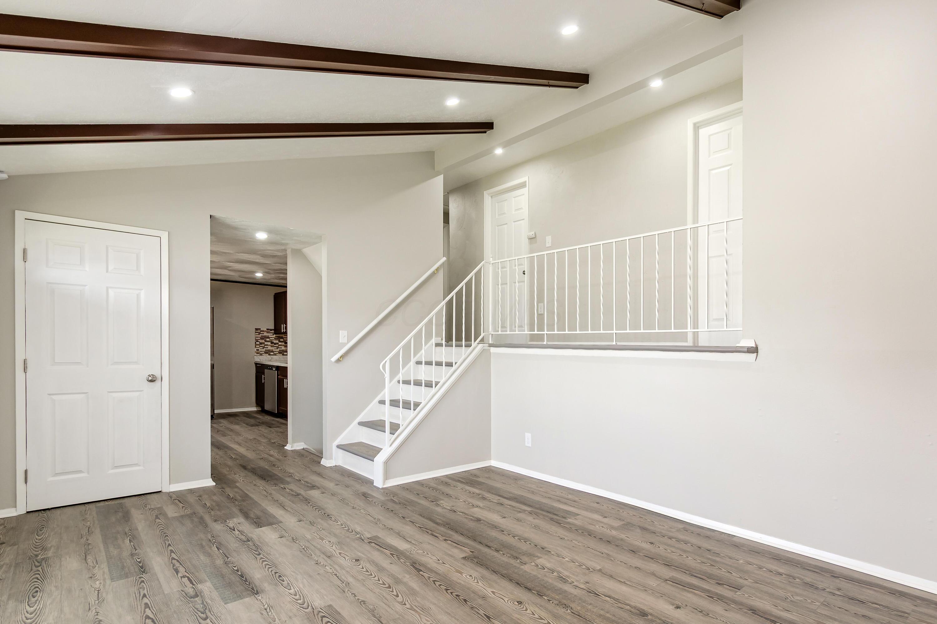 1902 Binbrook Court
