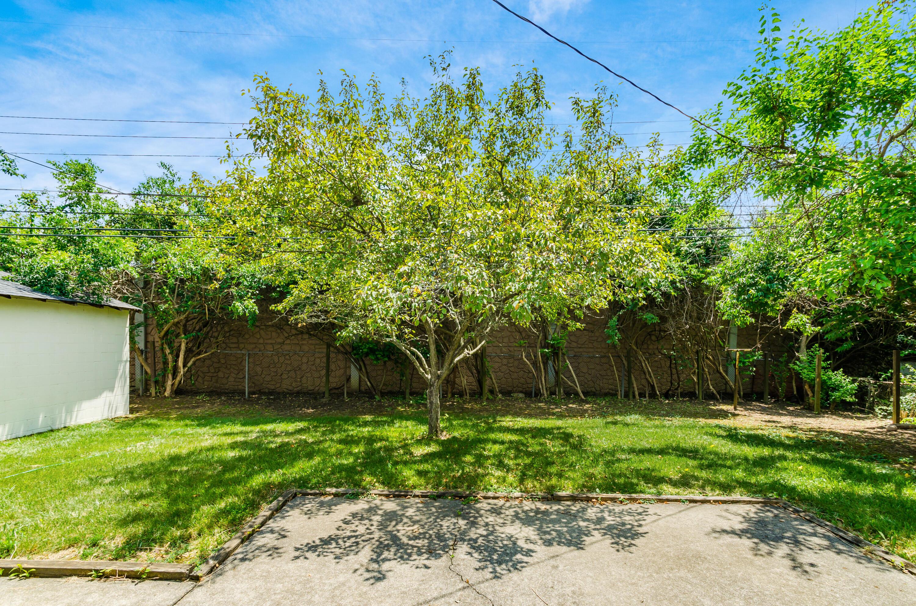 1902 Binbrook Court