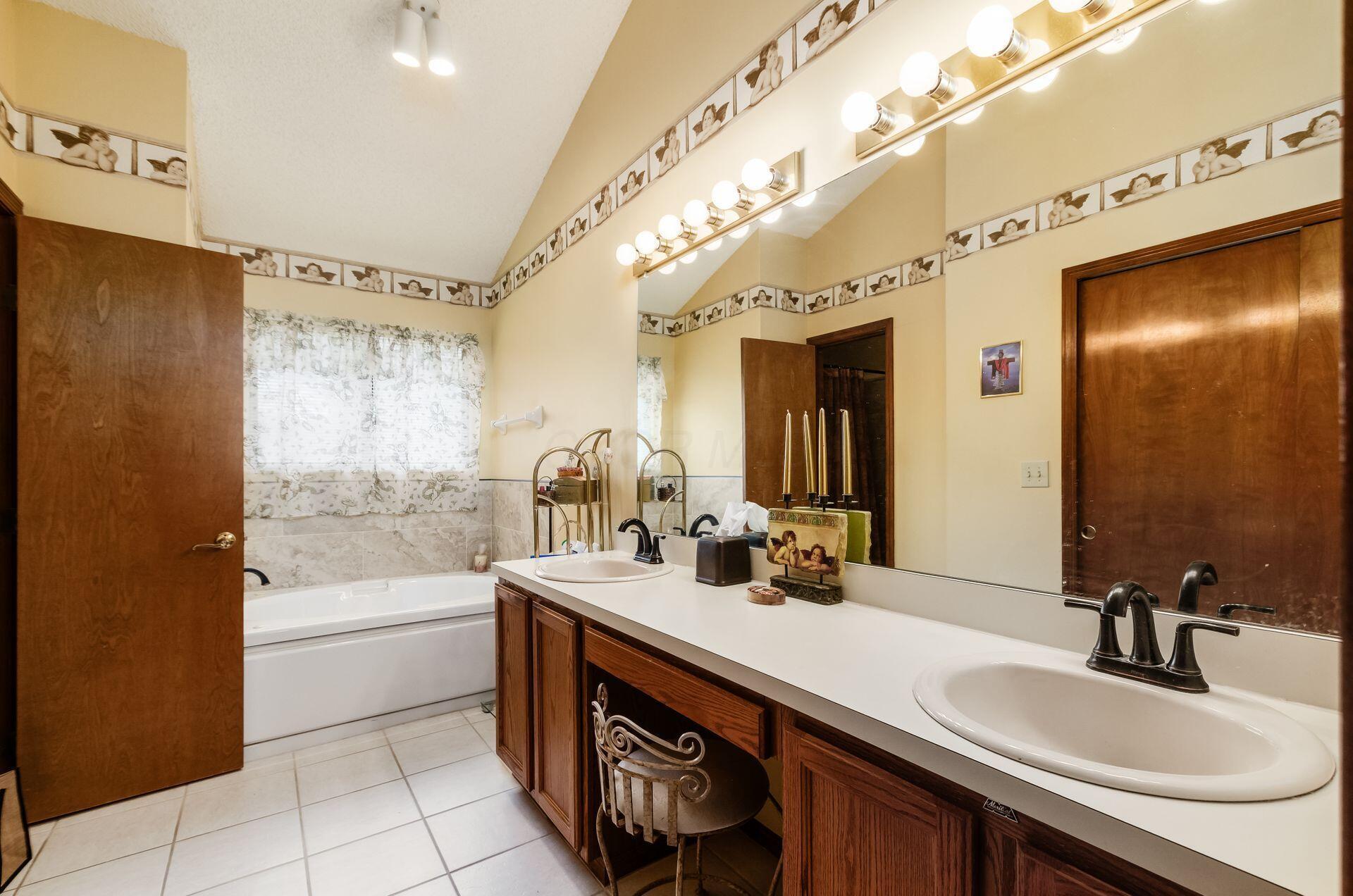 3524 Farmstead Drive