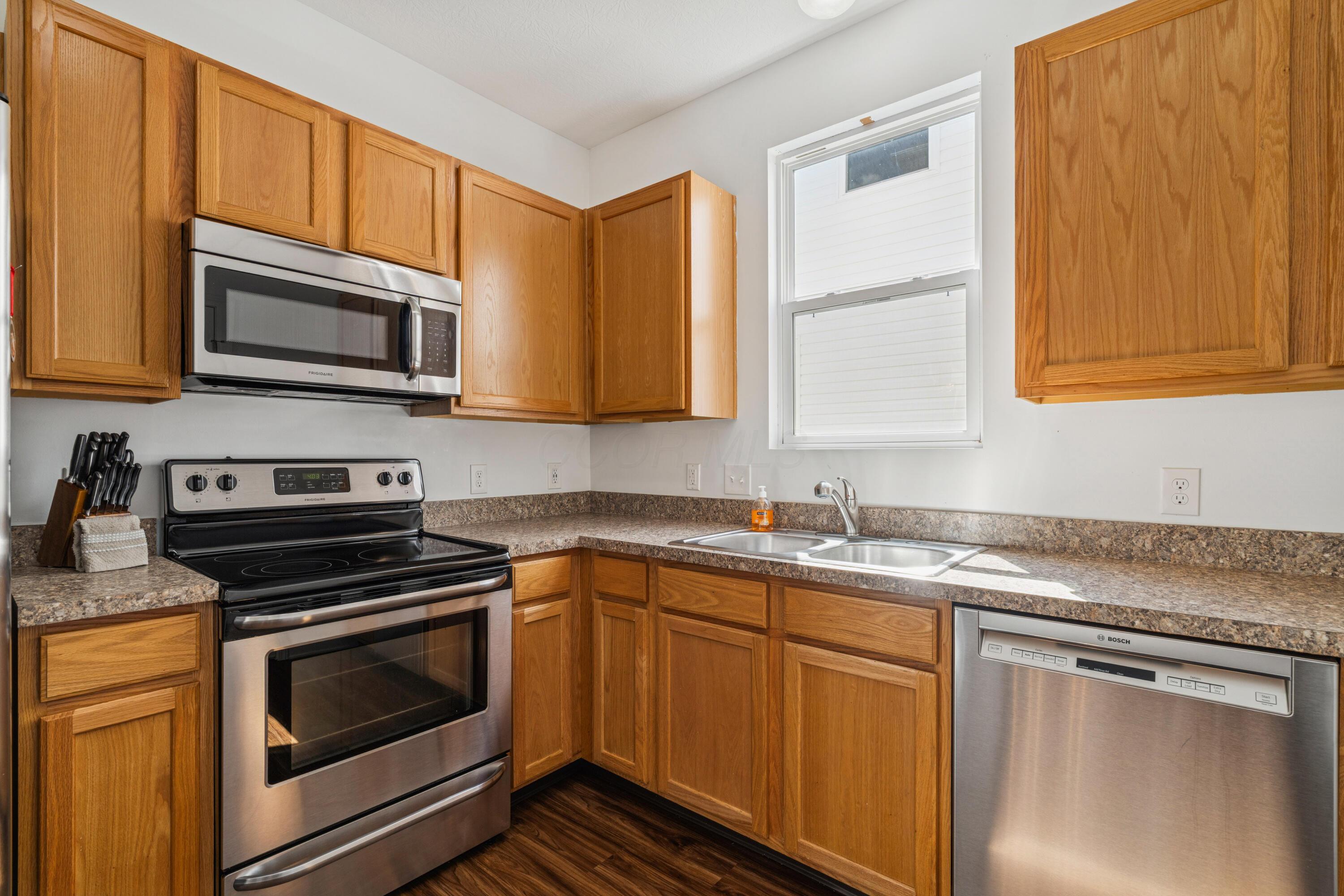 6213 Red Glare Drive, 290