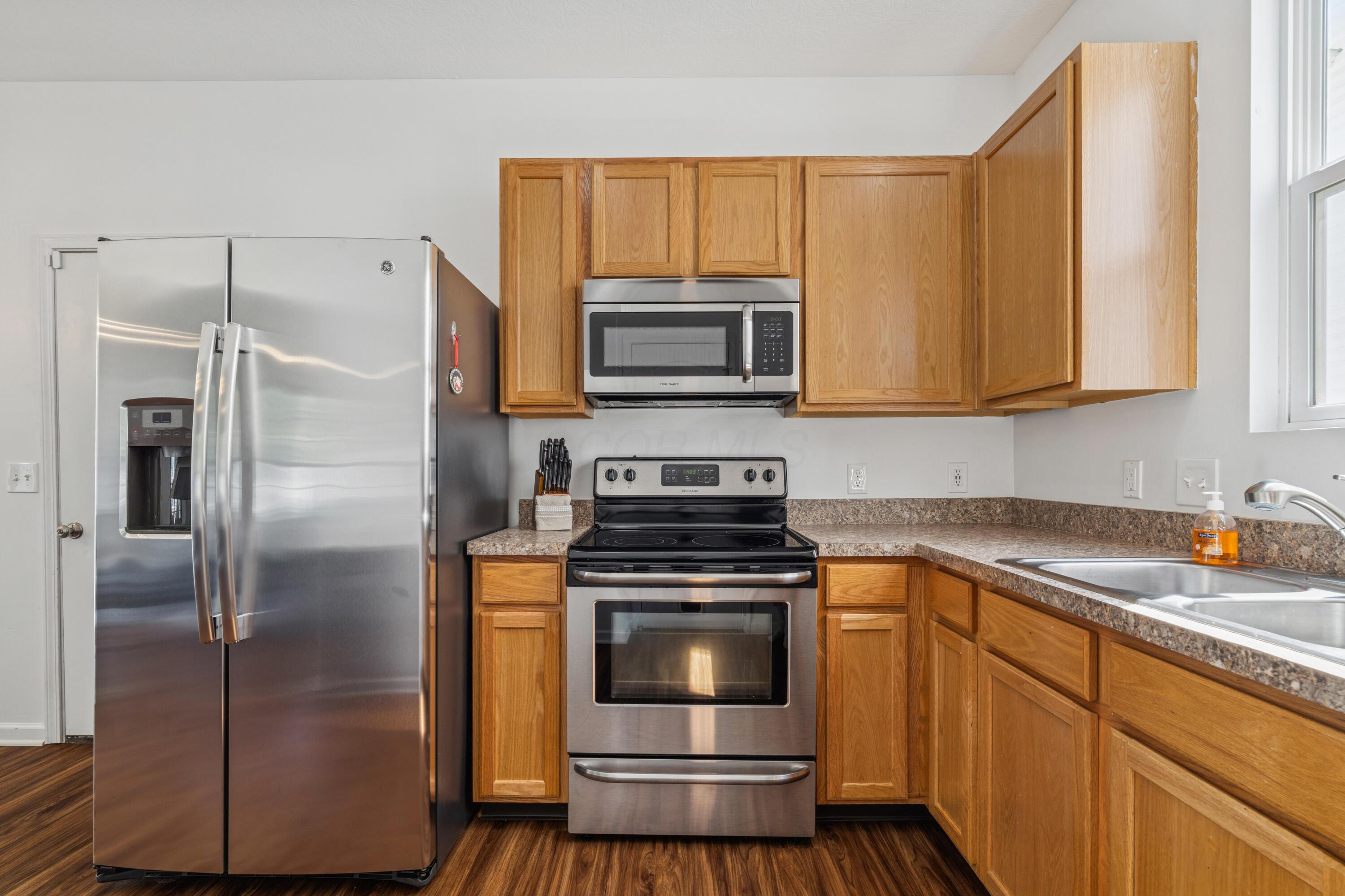 6213 Red Glare Drive, 290