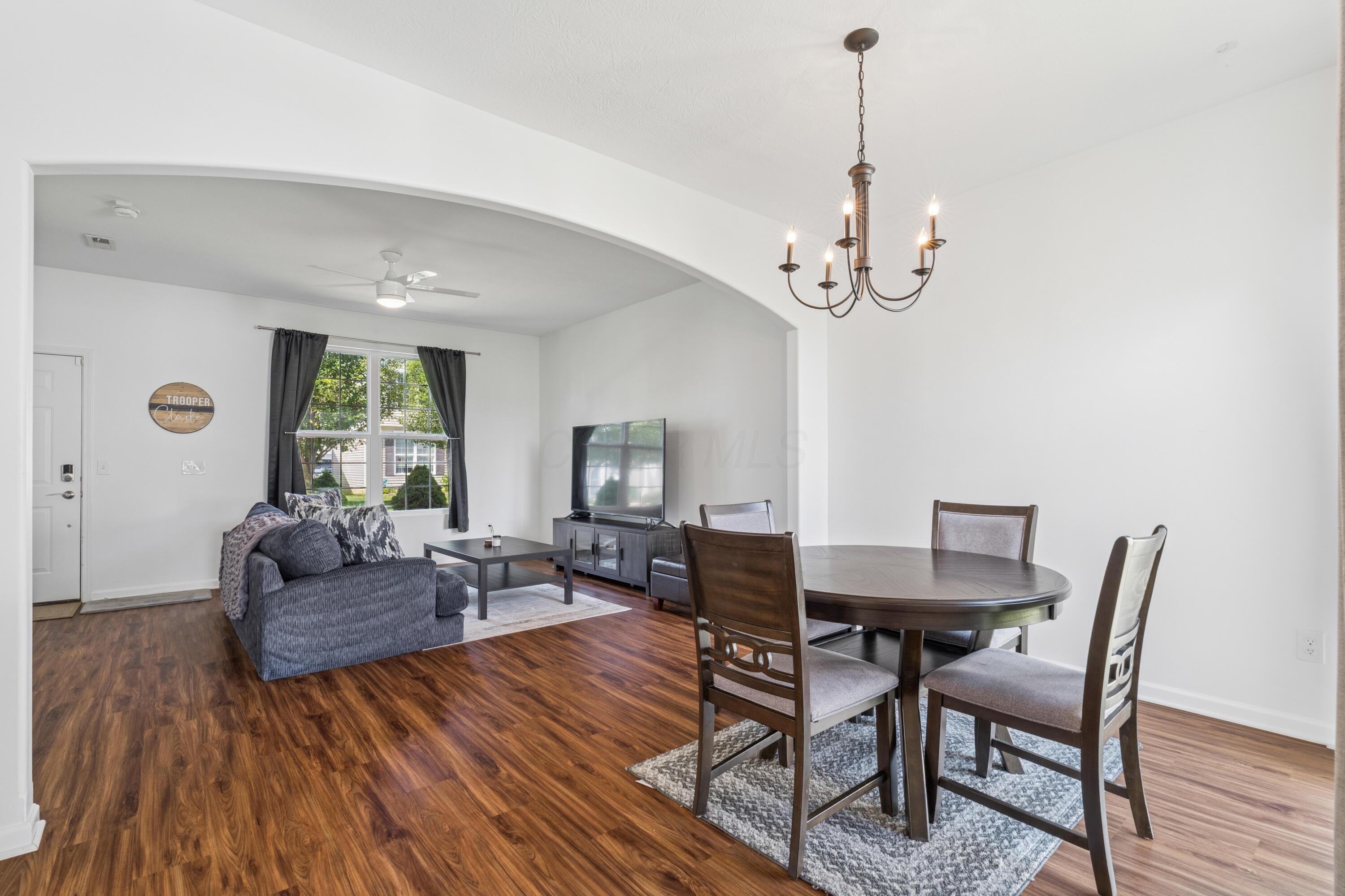 6213 Red Glare Drive, 290