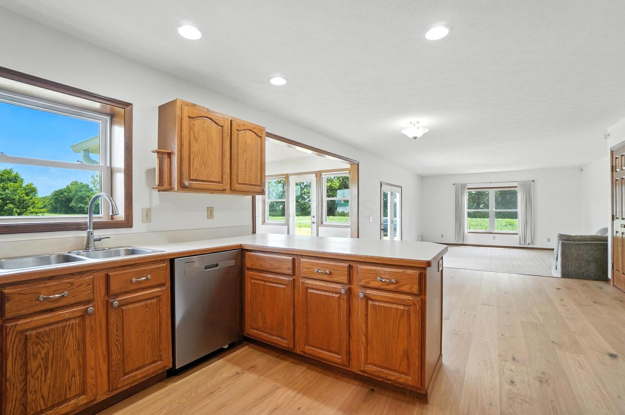 2831 Curve Road