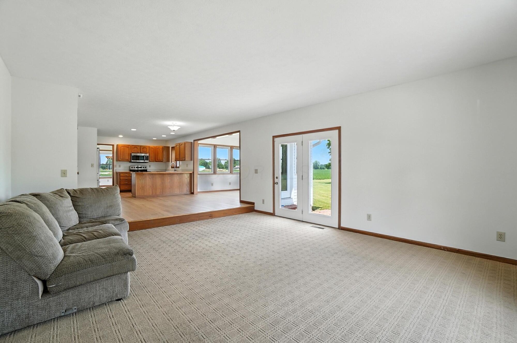 2831 Curve Road