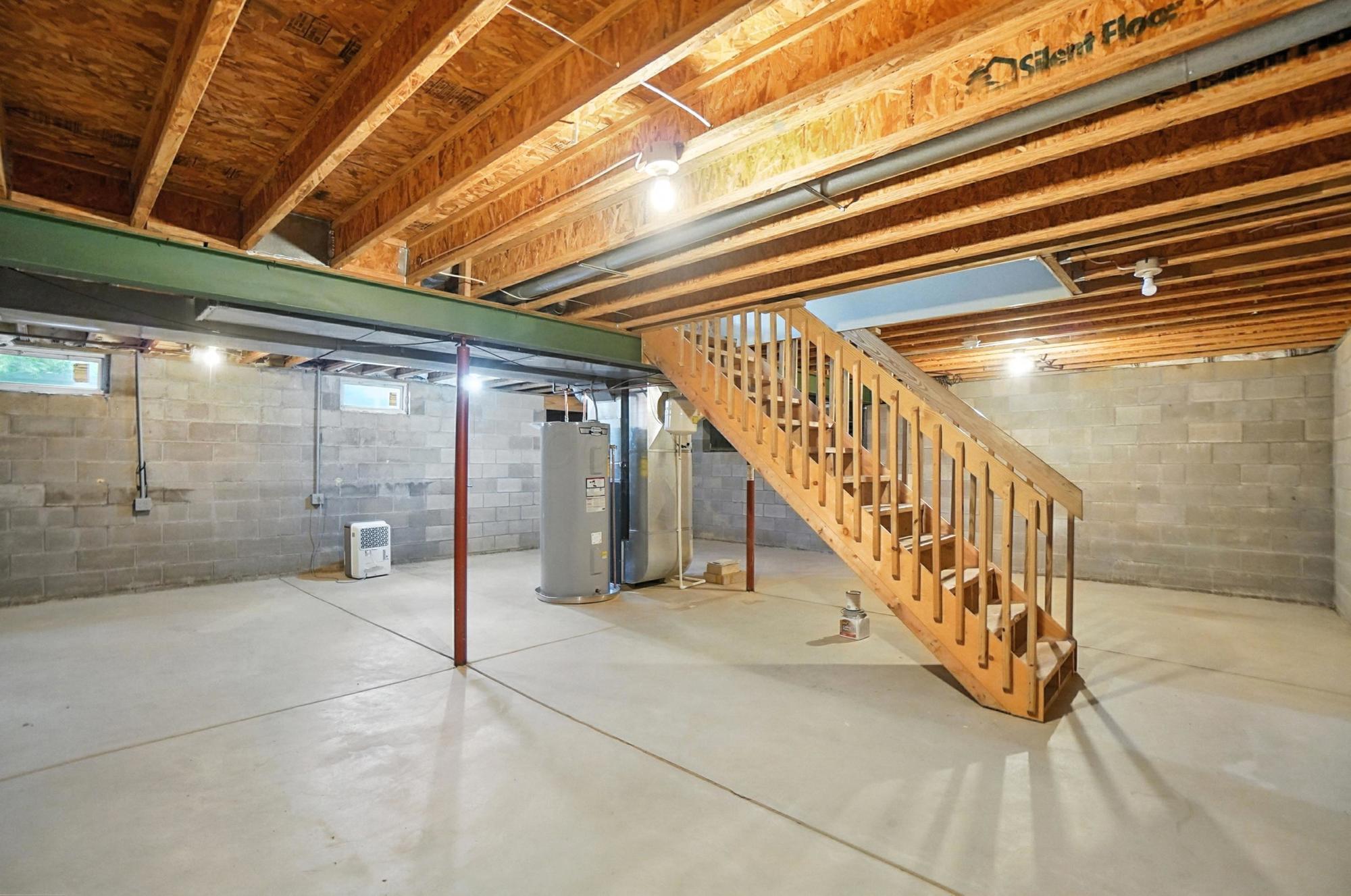 2831 Curve Road