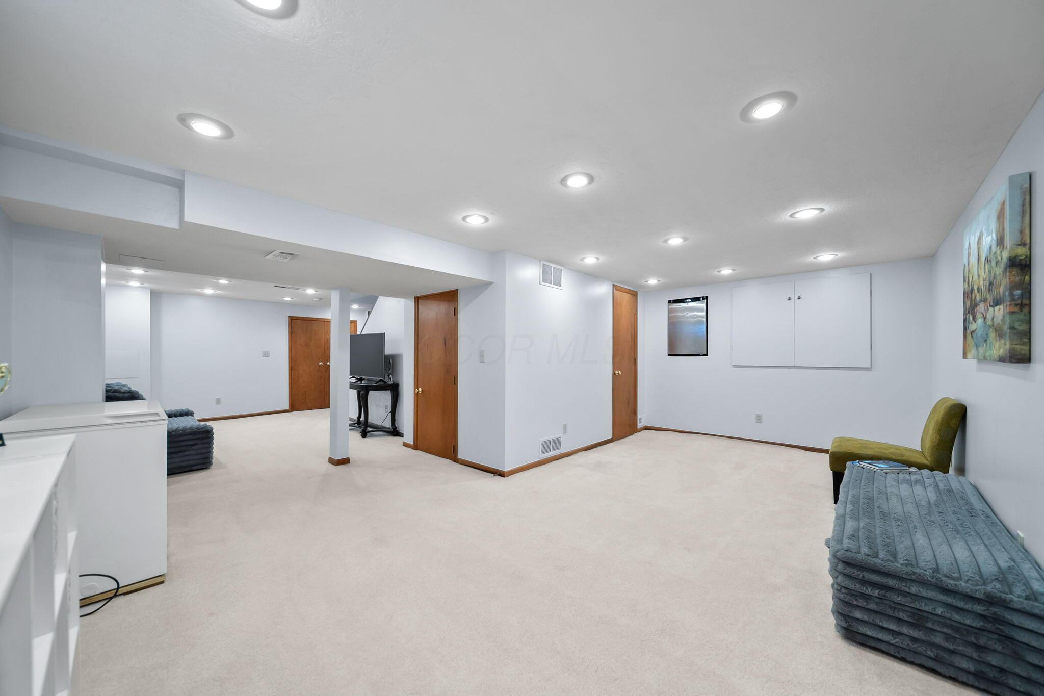 7691 Earlston Court