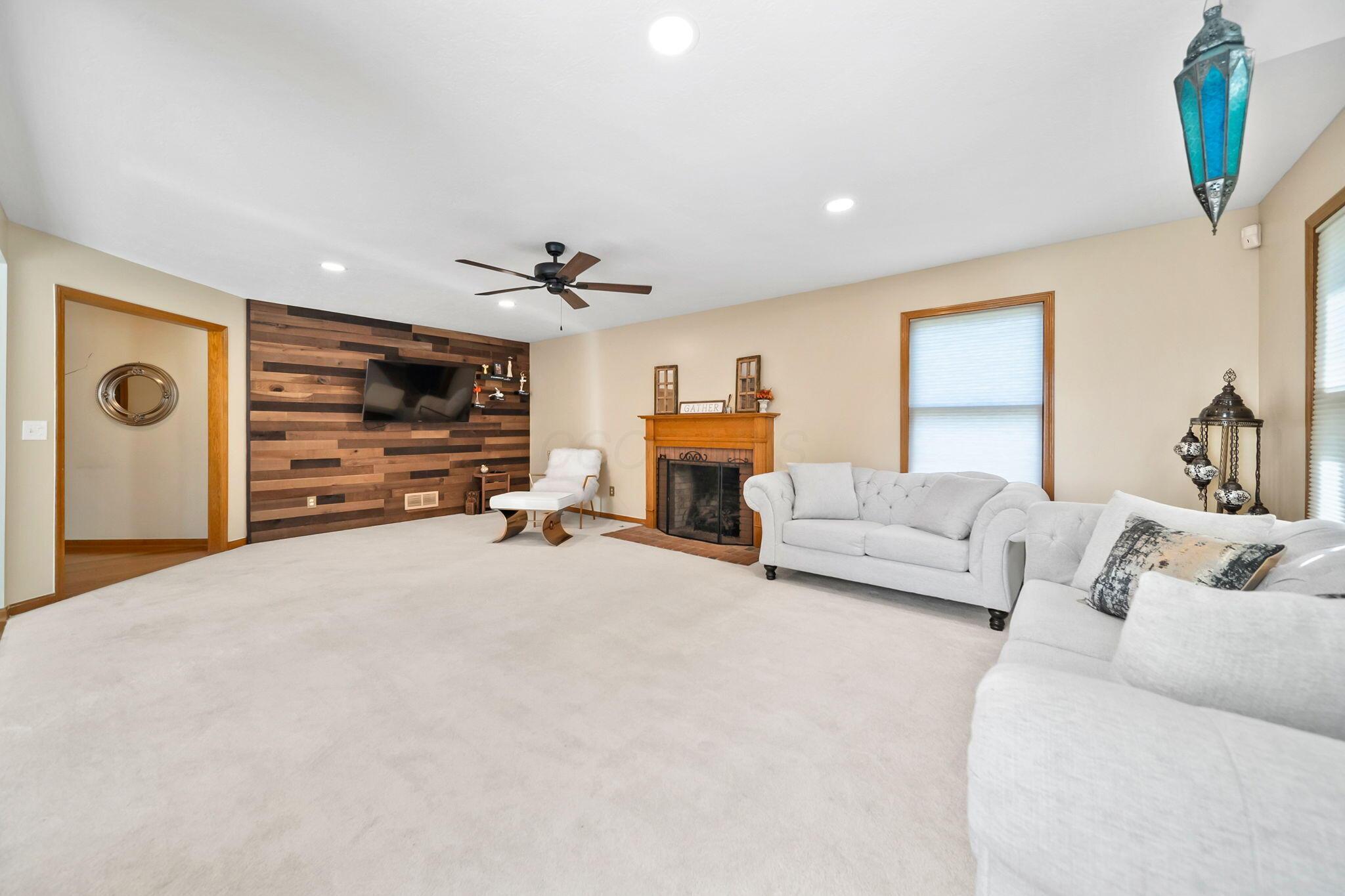 7691 Earlston Court