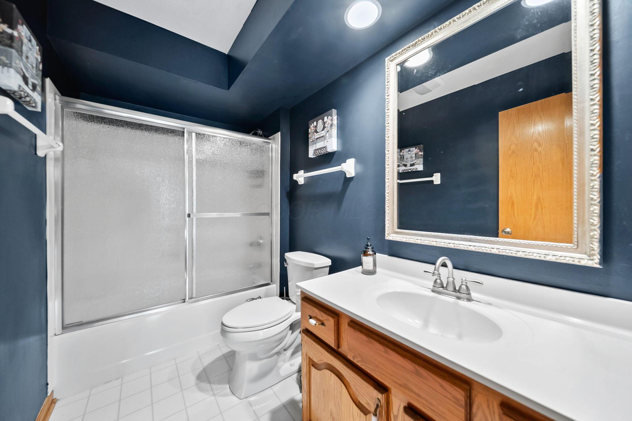 7691 Earlston Court