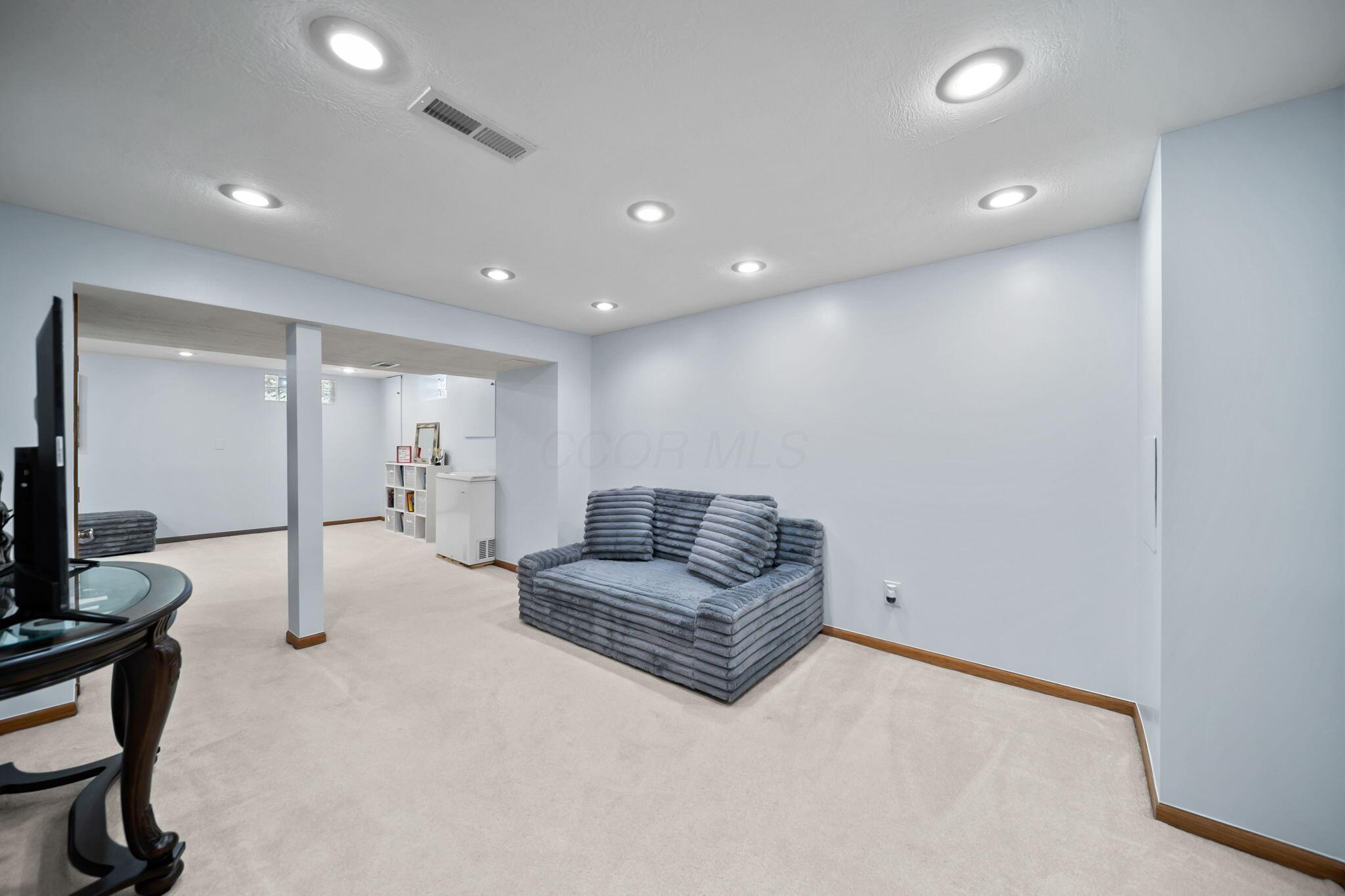 7691 Earlston Court