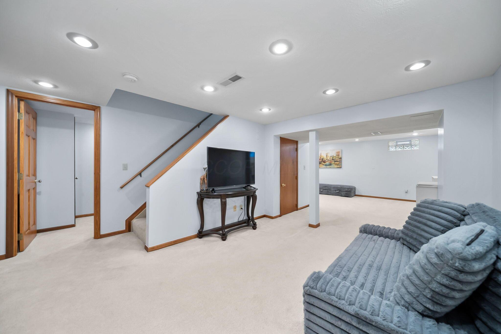 7691 Earlston Court